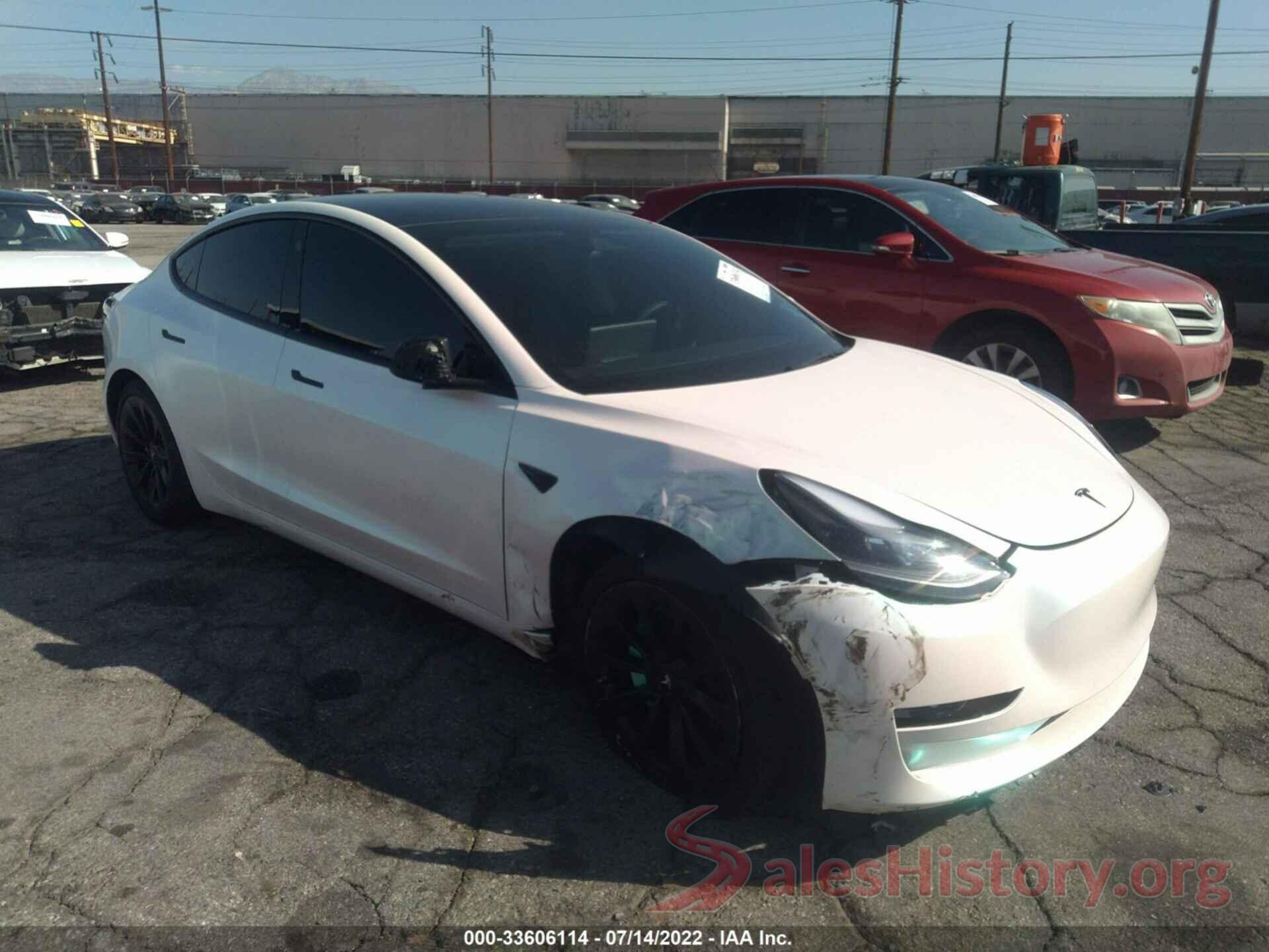 5YJ3E1EB9NF130964 2022 TESLA MODEL 3