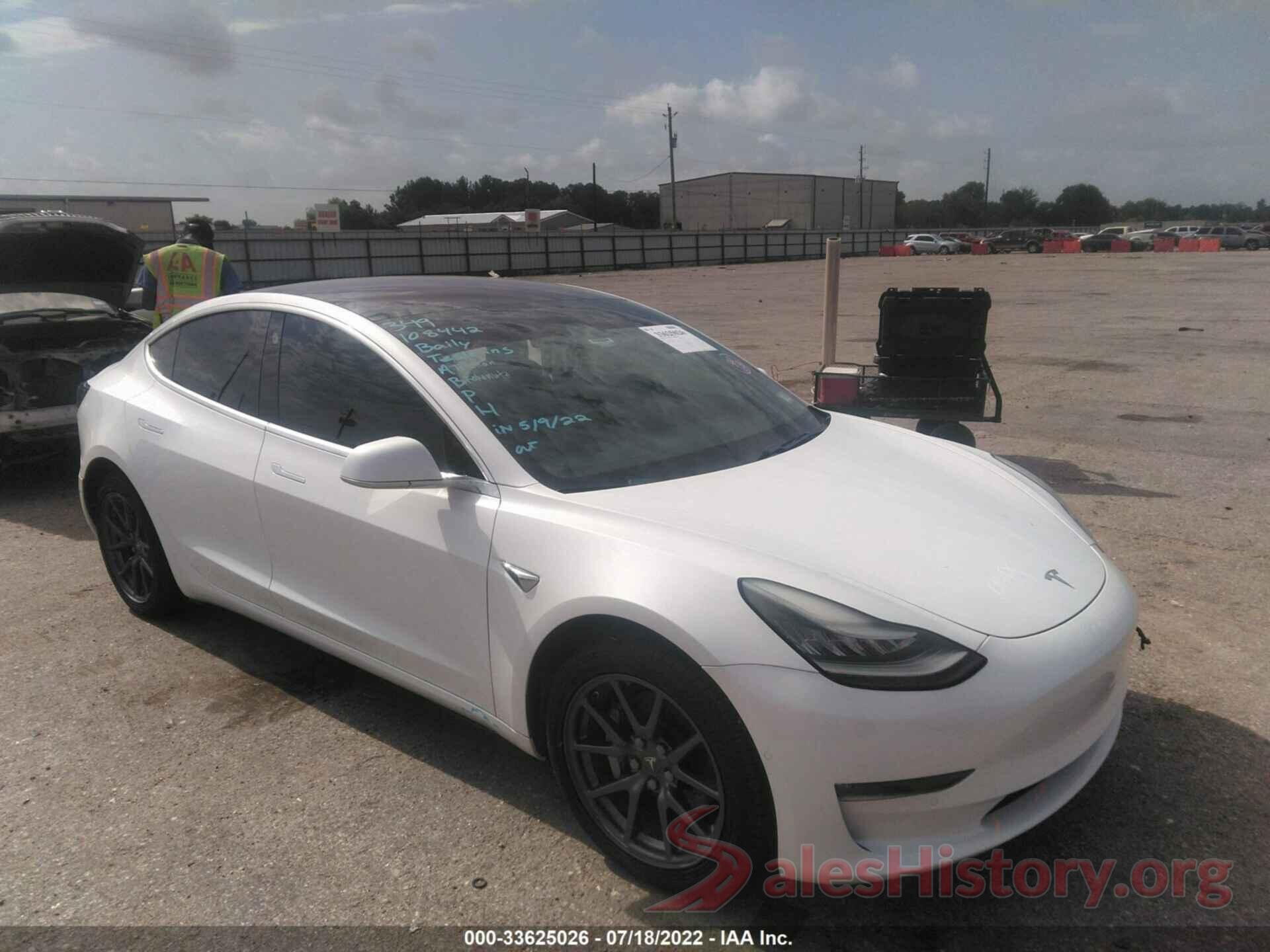 5YJ3E1EB9JF108442 2018 TESLA MODEL 3