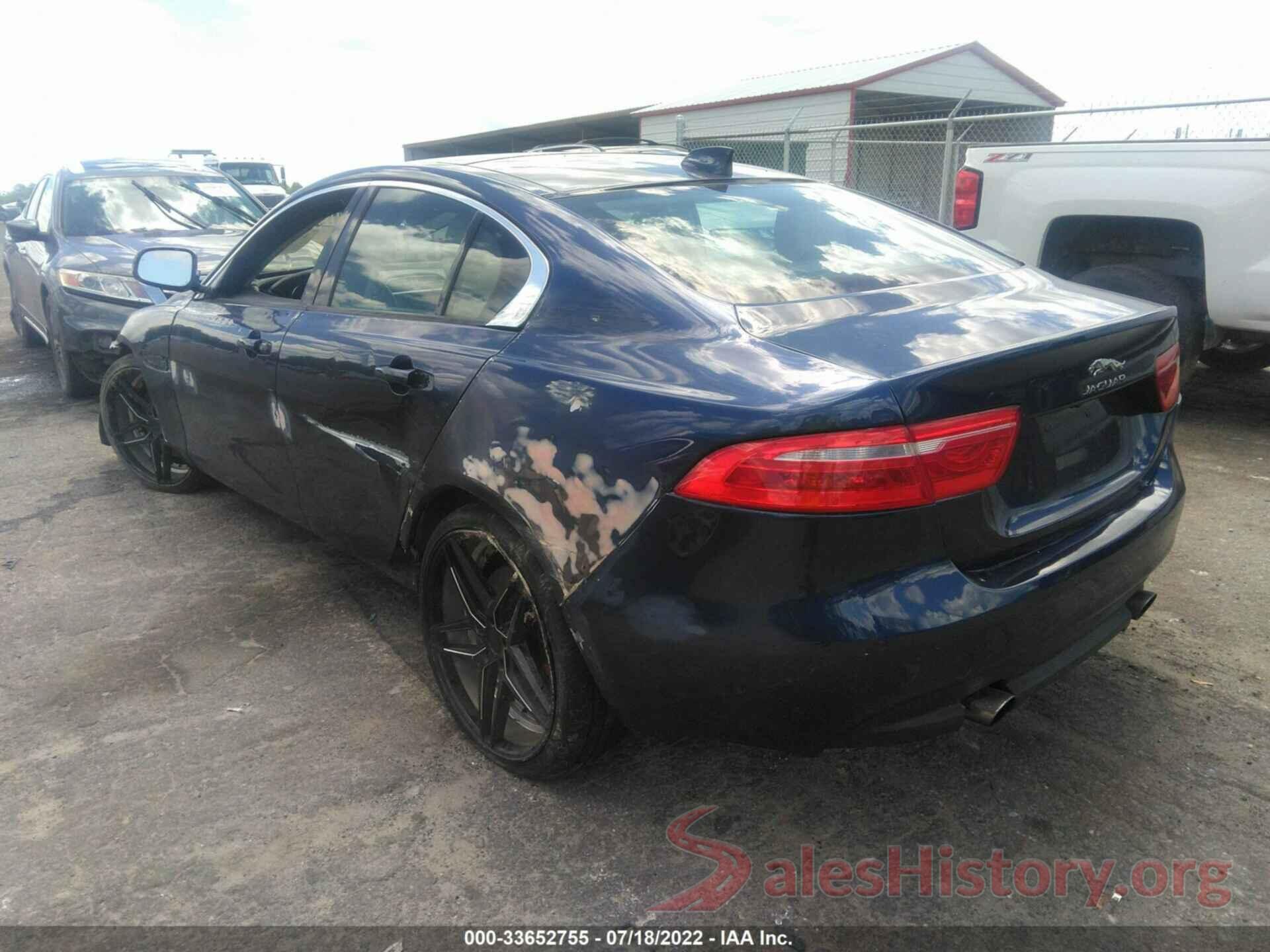 SAJAD4BG2HA964598 2017 JAGUAR XE