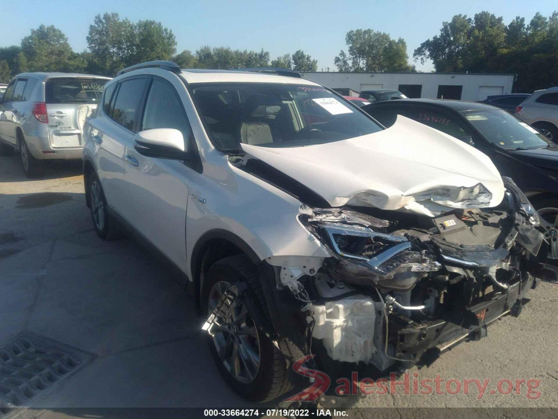 JTMDJREV6JD241059 2018 TOYOTA RAV4