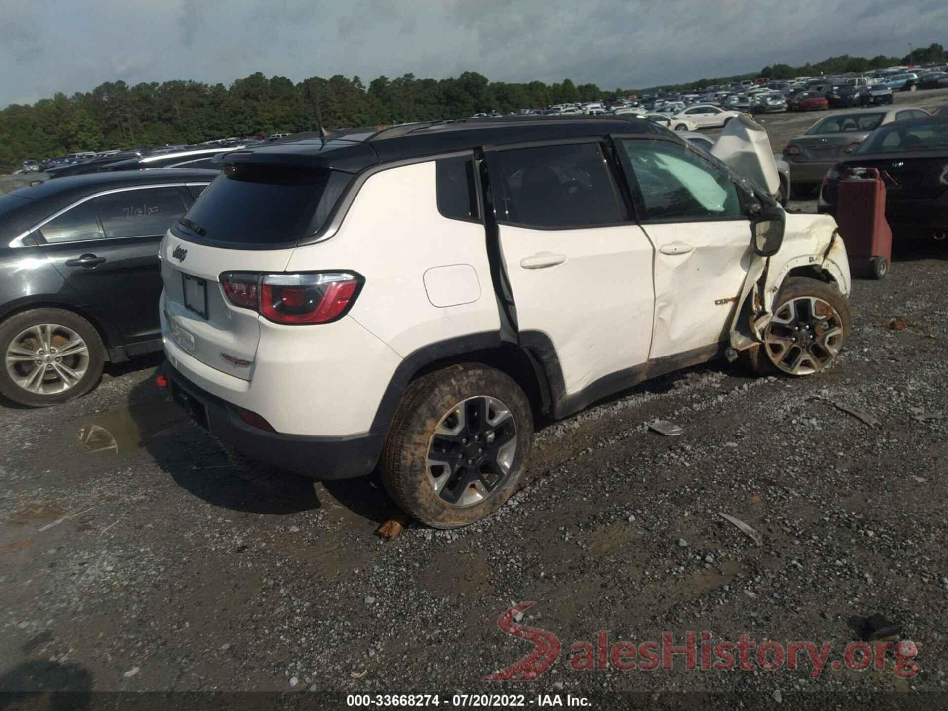 3C4NJDDB7JT162959 2018 JEEP COMPASS