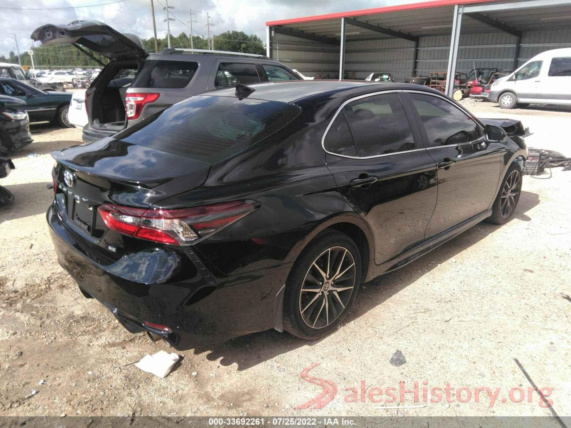 4T1G11AK9NU640740 2022 TOYOTA CAMRY