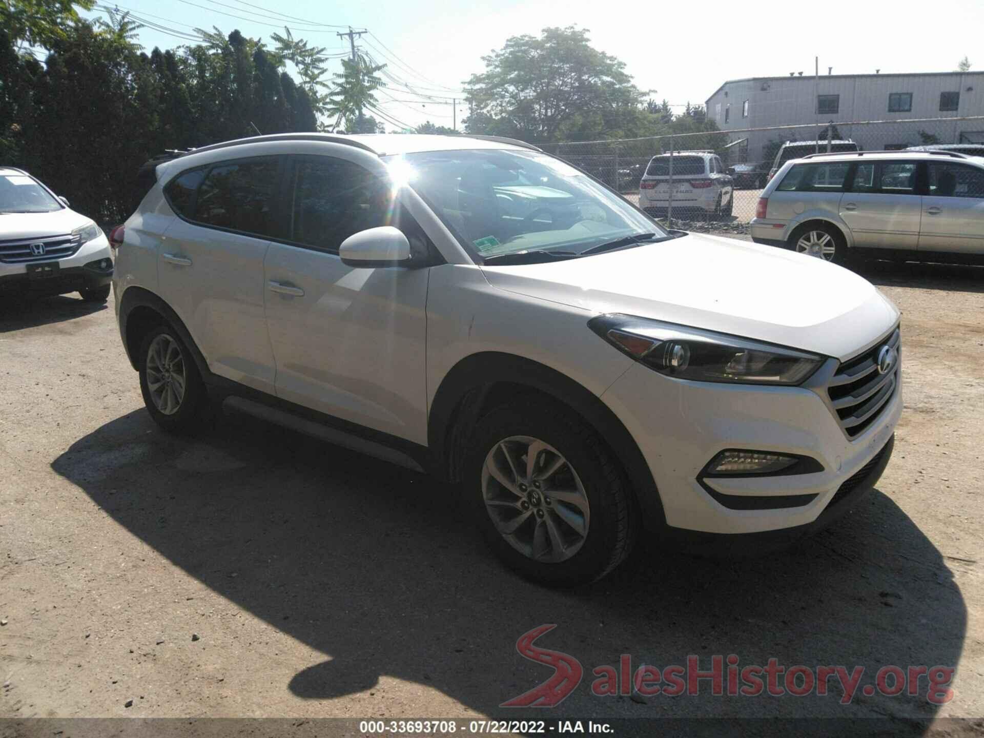 KM8J3CA44HU475472 2017 HYUNDAI TUCSON