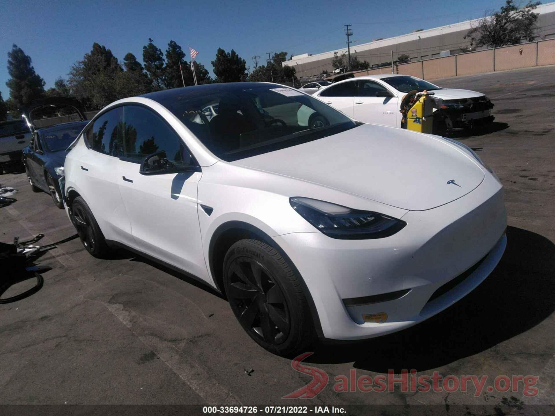 7SAYGAEE5NF318040 2022 TESLA MODEL Y