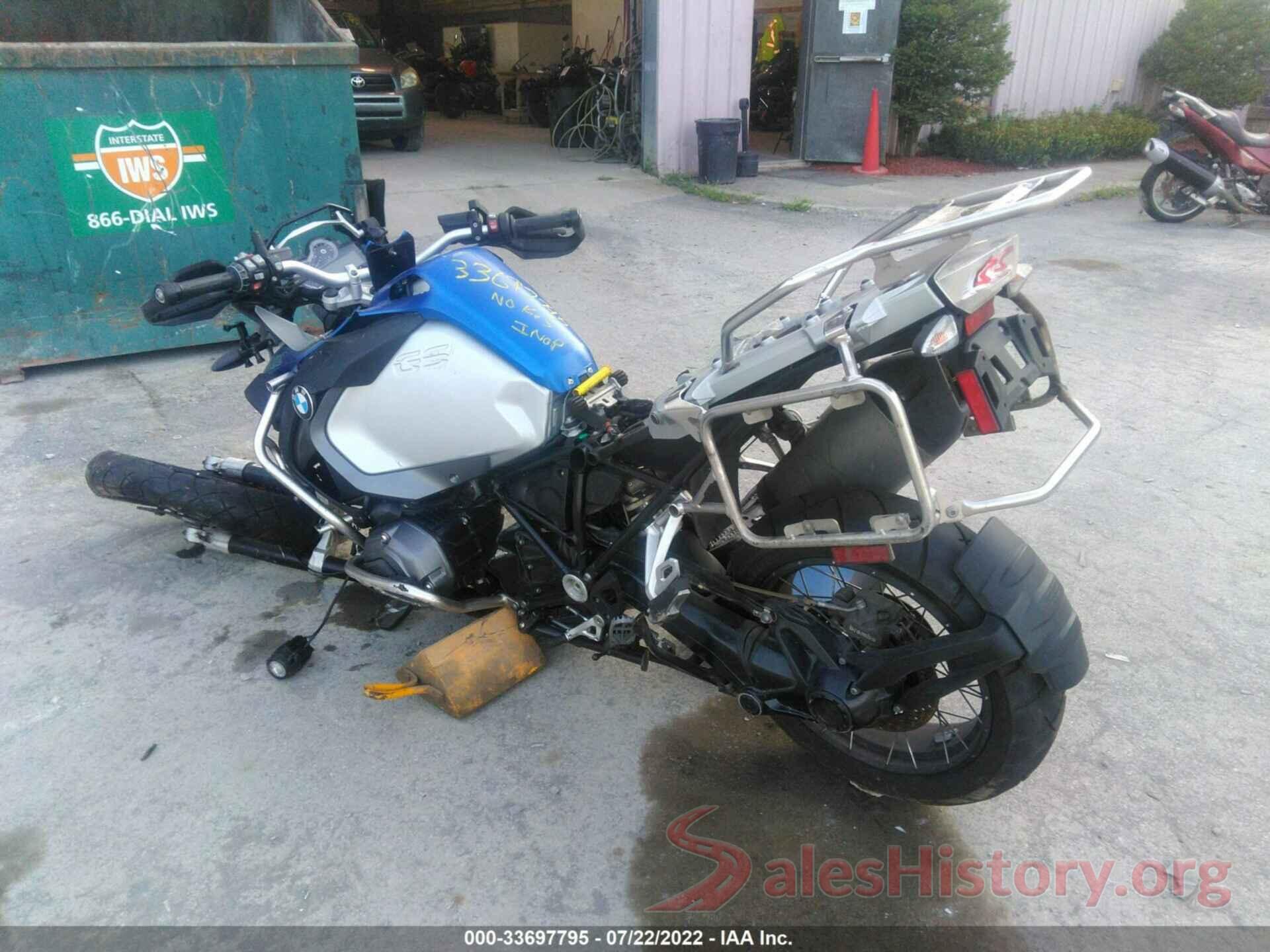 WB10A1208FZ097904 2015 BMW R1200