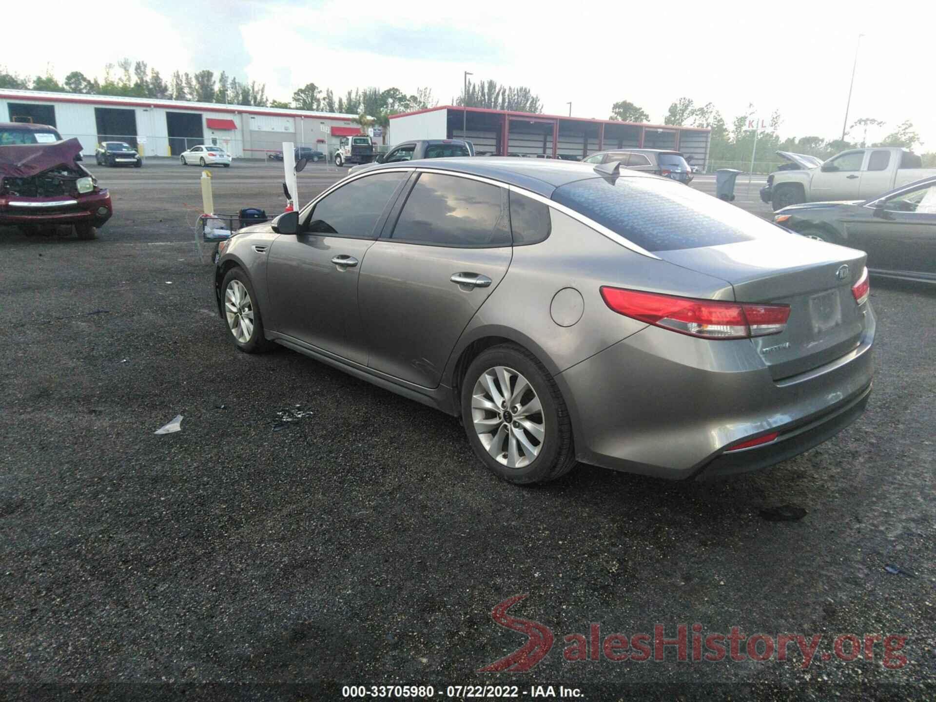 5XXGU4L36JG187860 2018 KIA OPTIMA