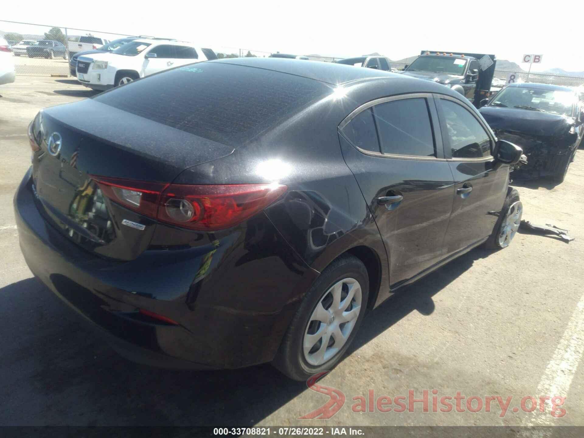 3MZBN1U70JM228499 2018 MAZDA MAZDA3 4-DOOR