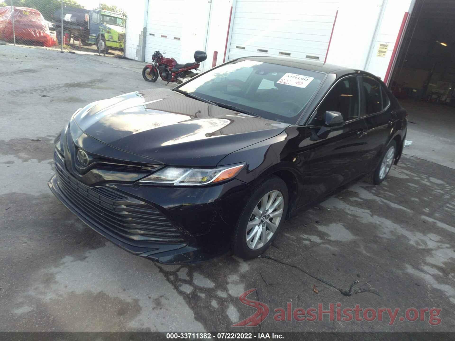 4T1B11HK6JU622366 2018 TOYOTA CAMRY