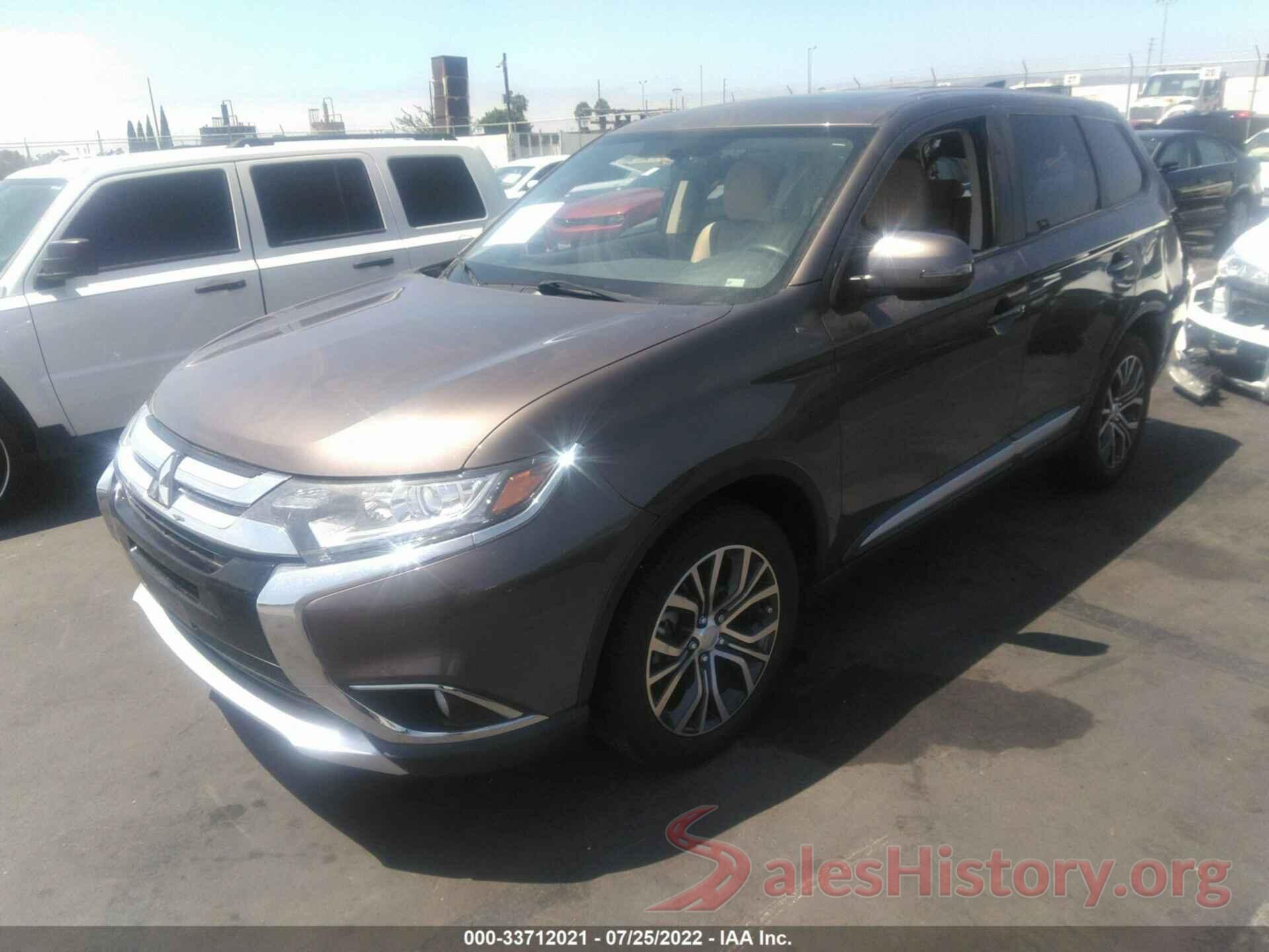 JA4AD3A38JZ061042 2018 MITSUBISHI OUTLANDER