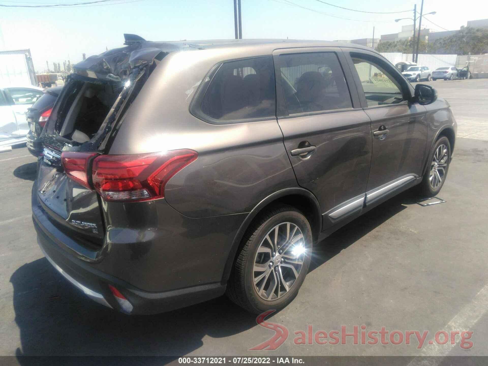 JA4AD3A38JZ061042 2018 MITSUBISHI OUTLANDER