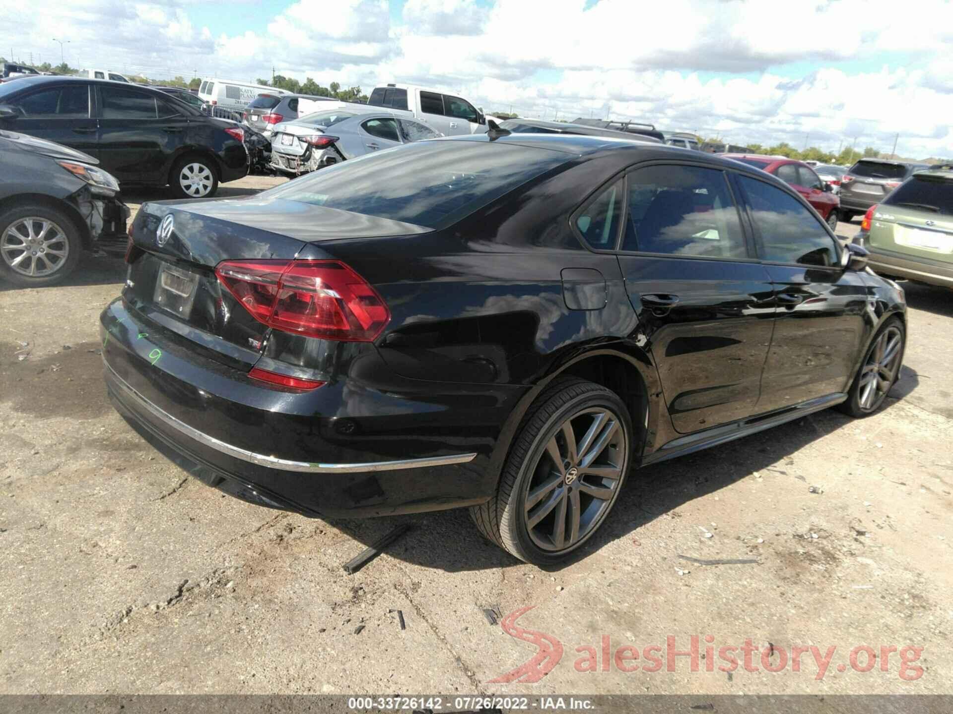 1VWAA7A31JC032083 2018 VOLKSWAGEN PASSAT