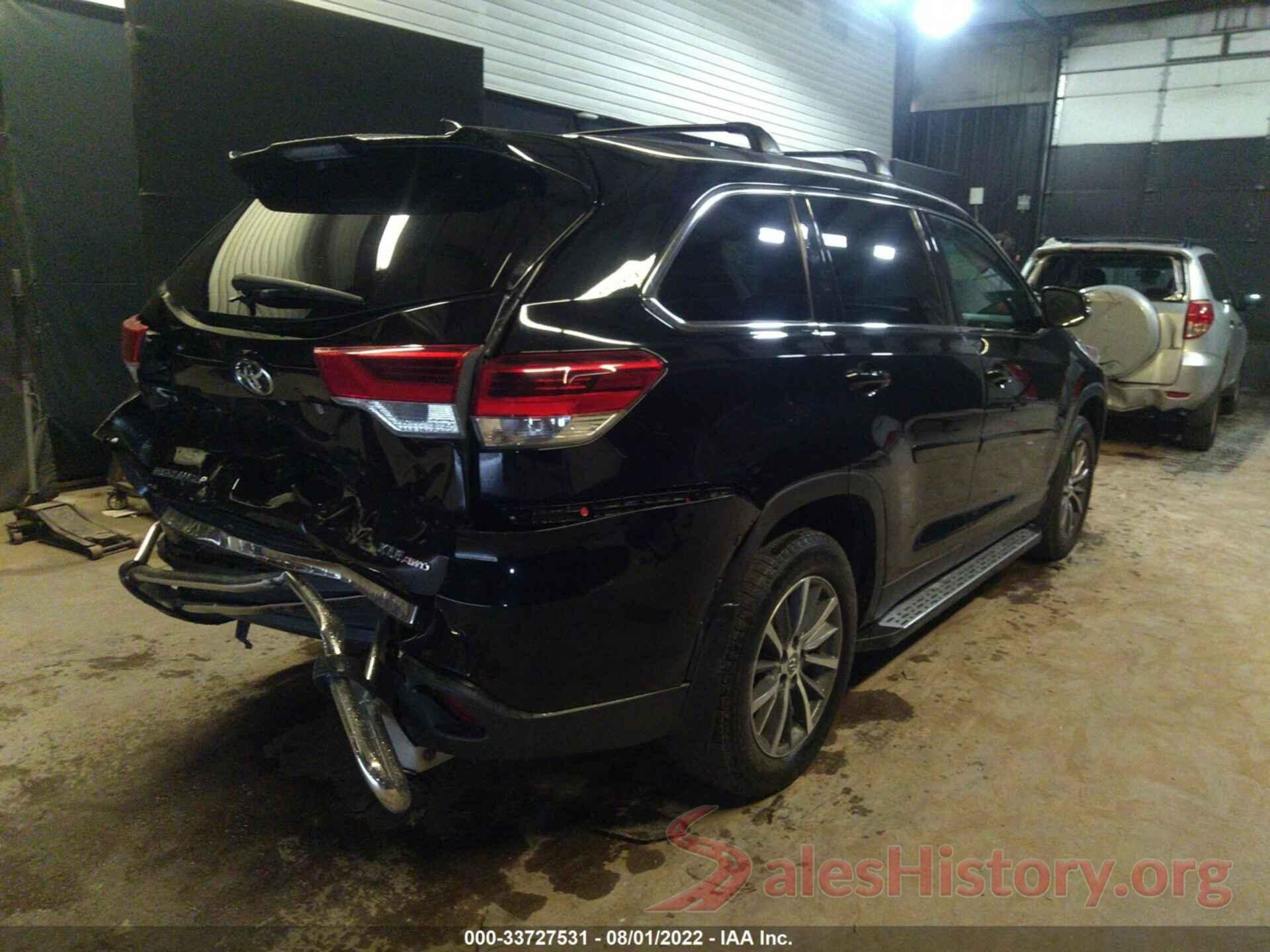 5TDJZRFH2KS587989 2019 TOYOTA HIGHLANDER