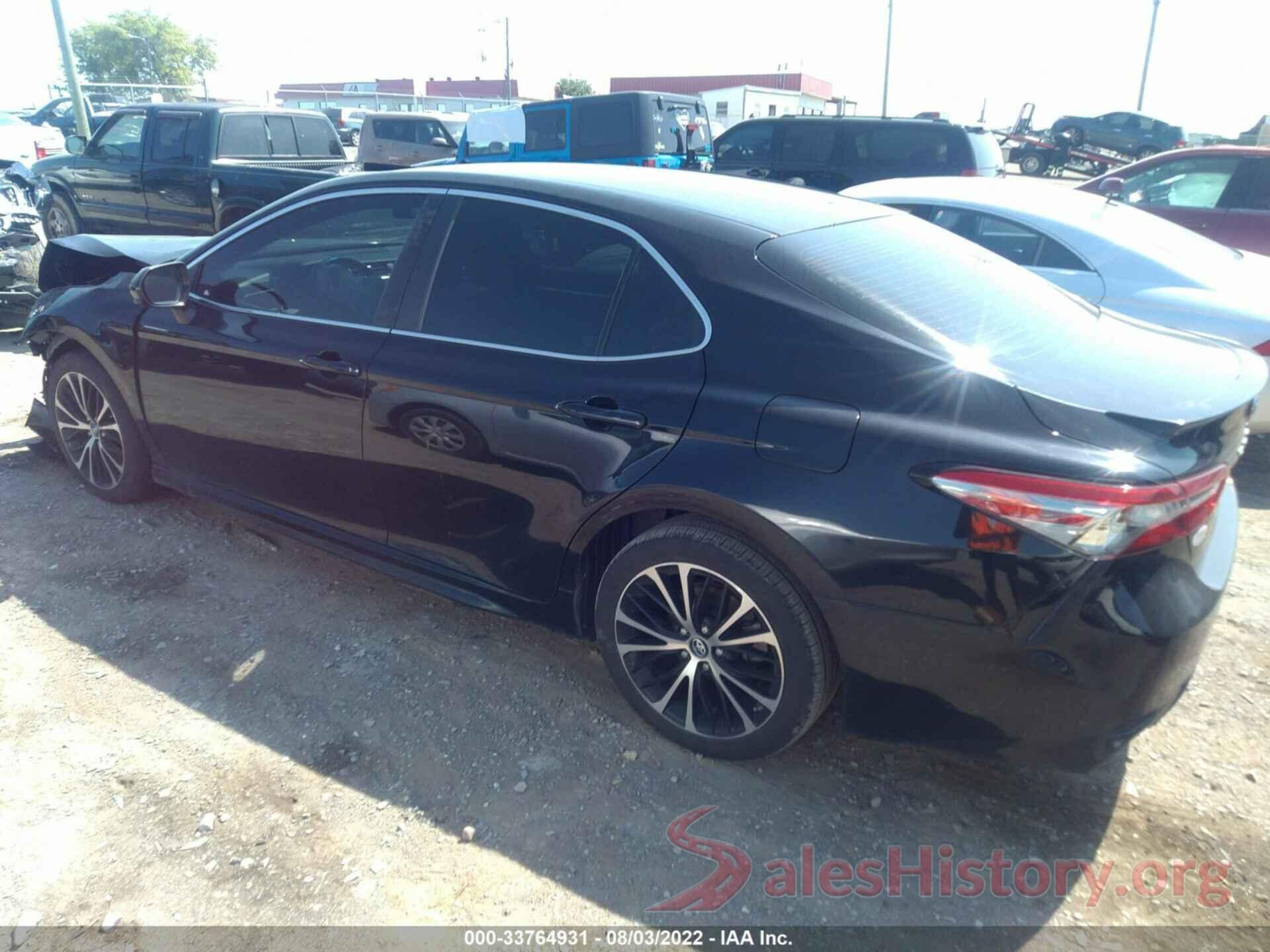 4T1B11HK0JU630091 2018 TOYOTA CAMRY