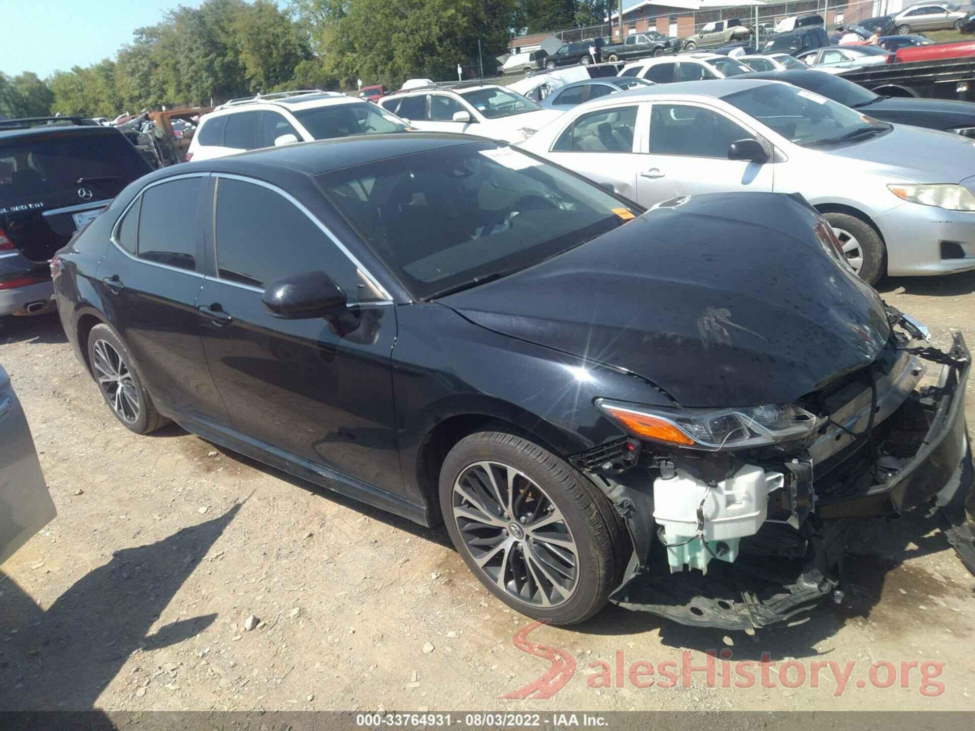 4T1B11HK0JU630091 2018 TOYOTA CAMRY