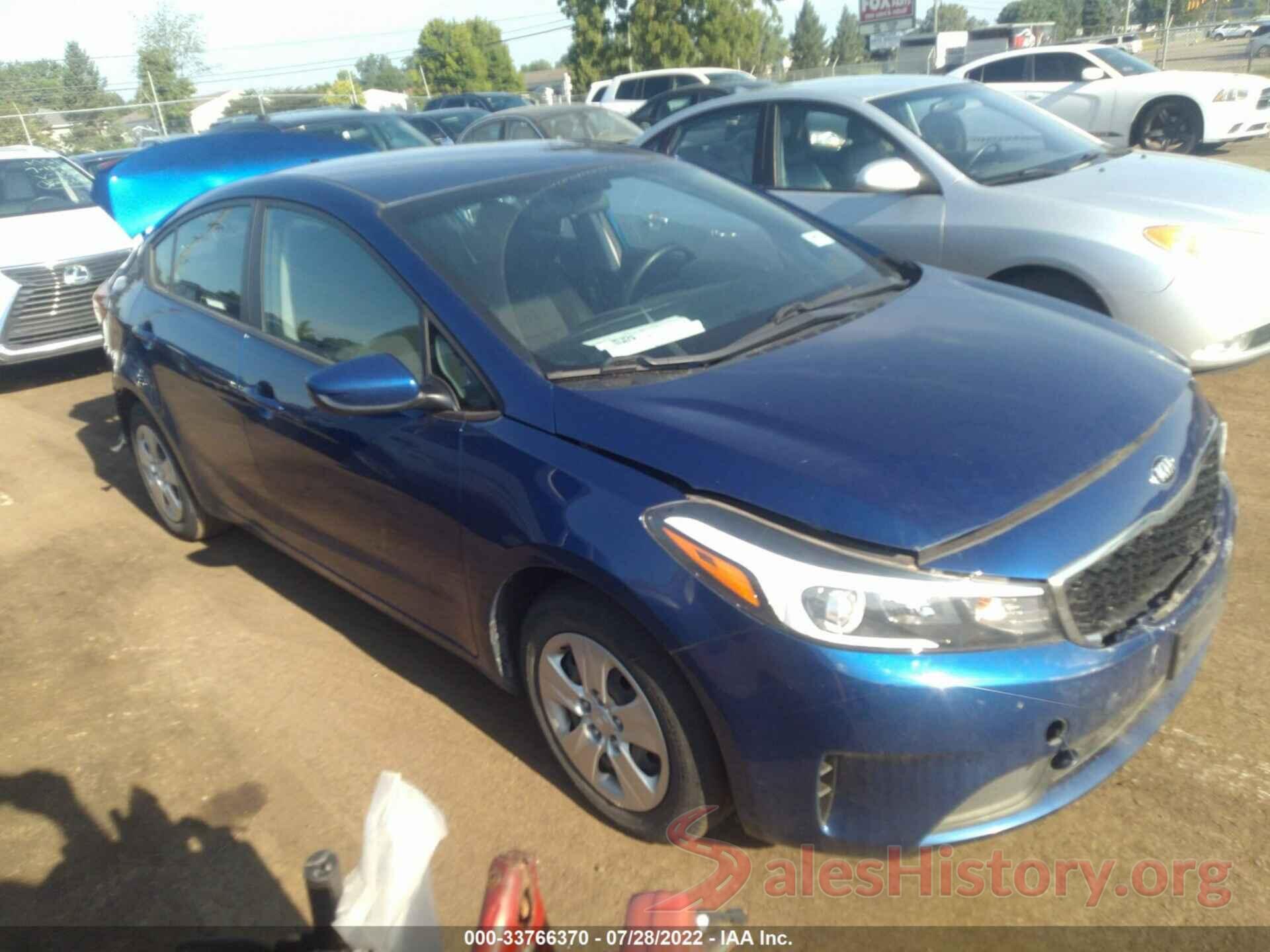 3KPFK4A75JE213655 2018 KIA FORTE