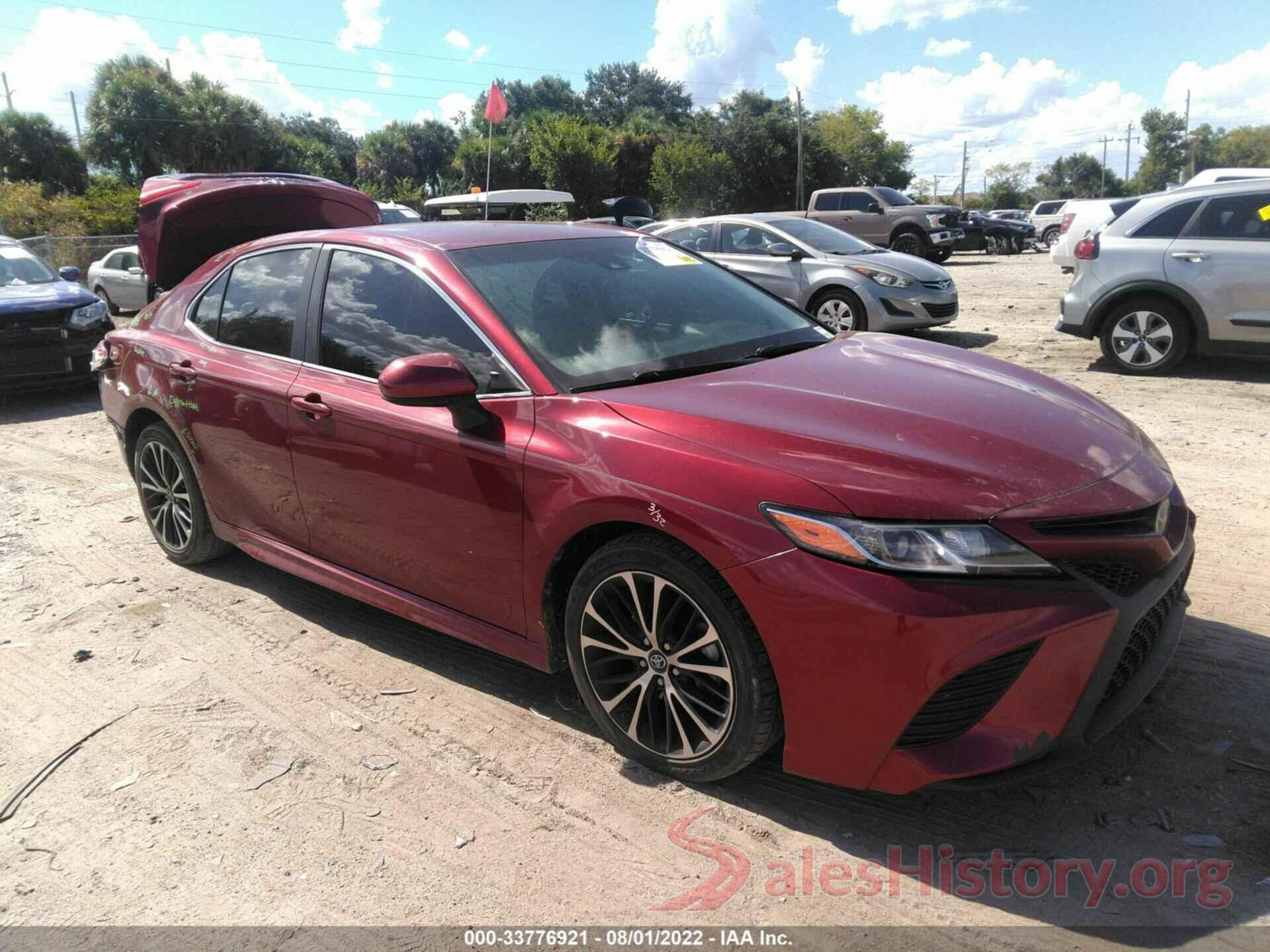 4T1B11HK7JU519005 2018 TOYOTA CAMRY