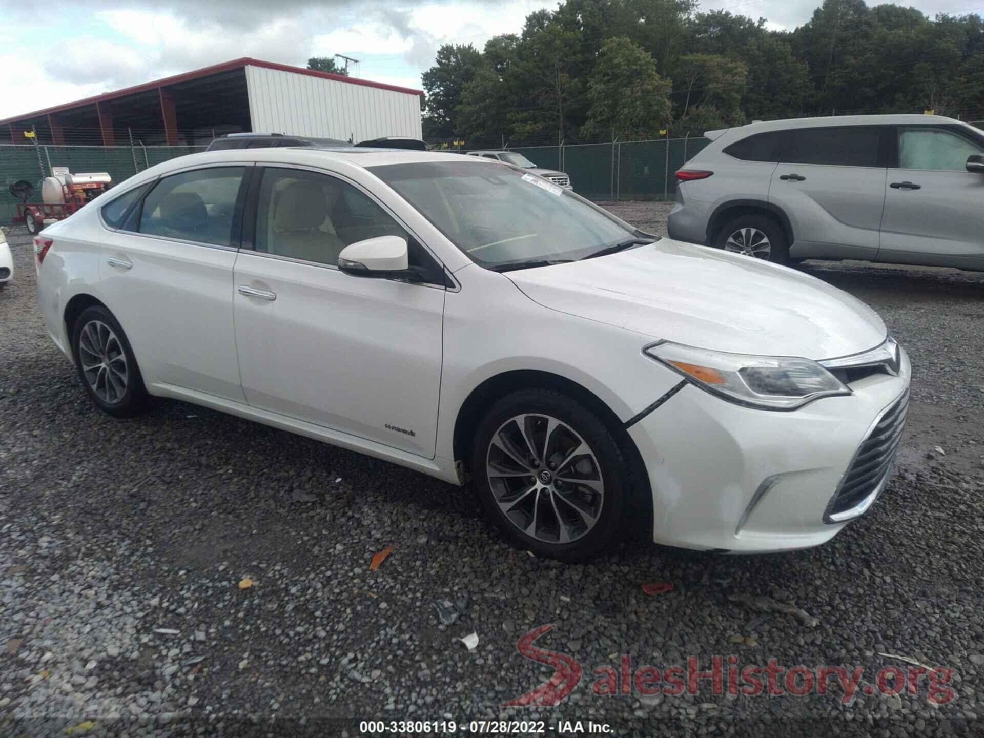 4T1BD1EB3JU059823 2018 TOYOTA AVALON