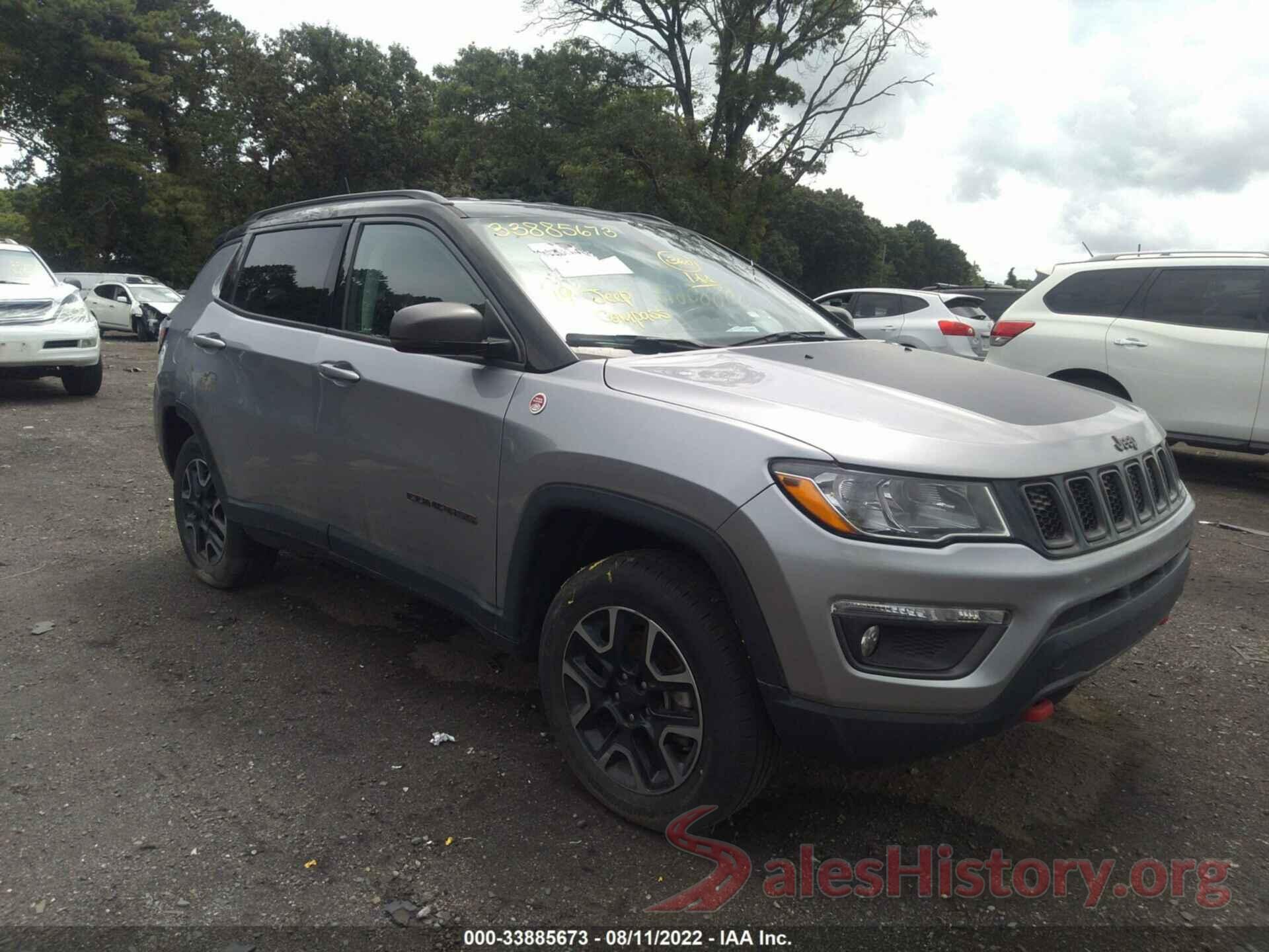 3C4NJDDB6KT668820 2019 JEEP COMPASS