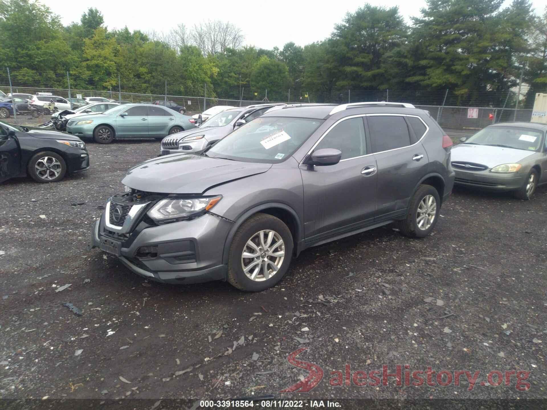 KNMAT2MV1JP608227 2018 NISSAN ROGUE