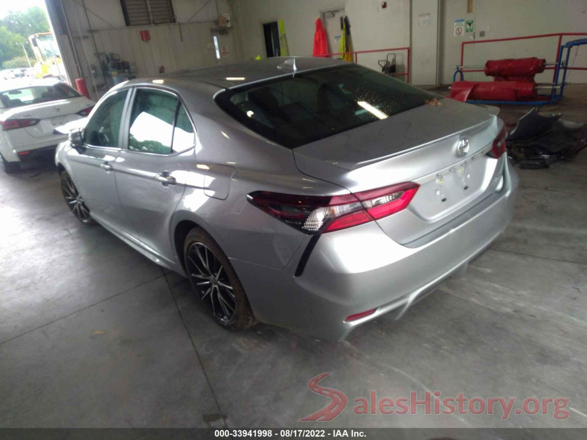 4T1G11AK3NU712094 2022 TOYOTA CAMRY