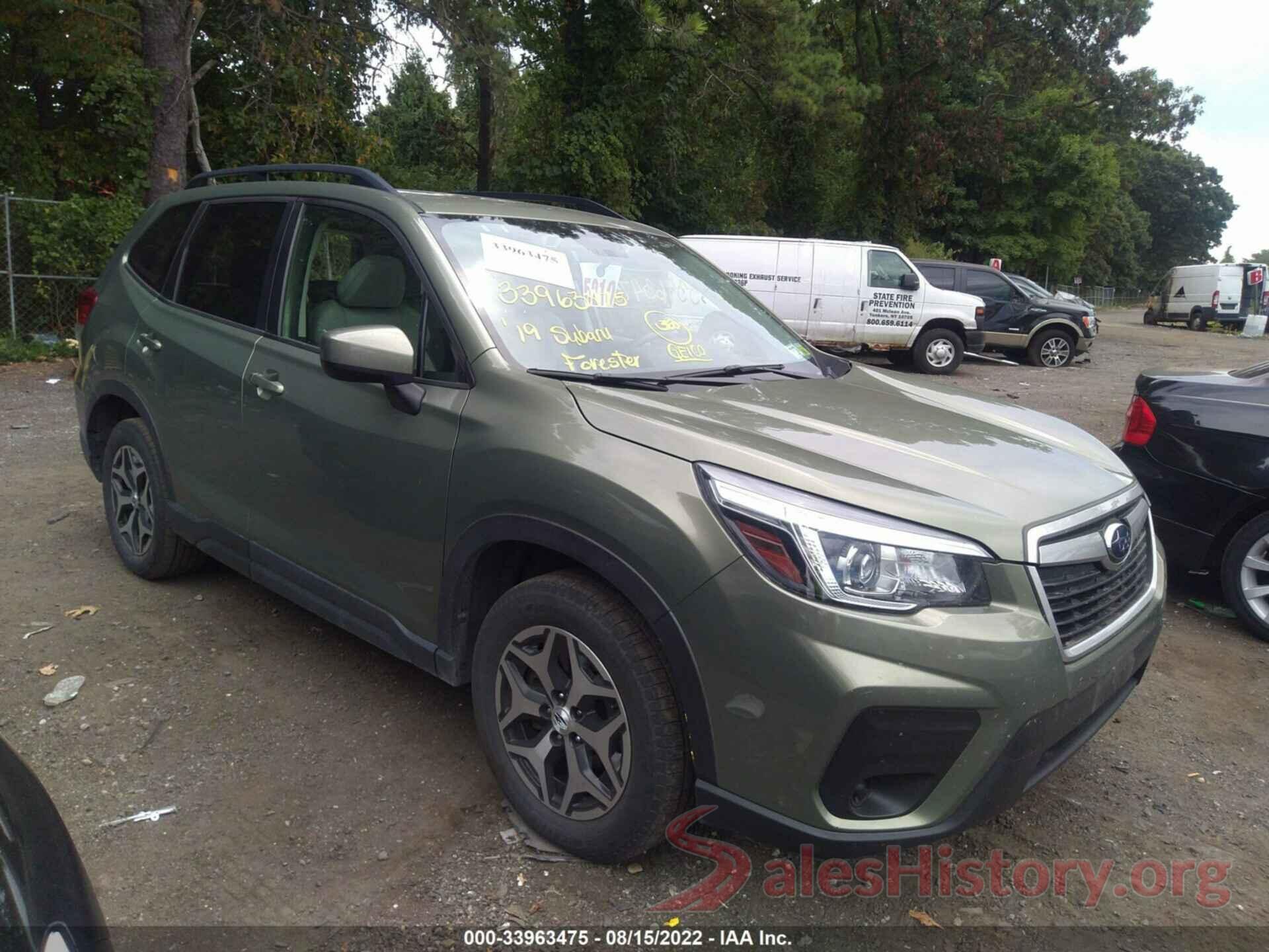 JF2SKAGCXKH425790 2019 SUBARU FORESTER