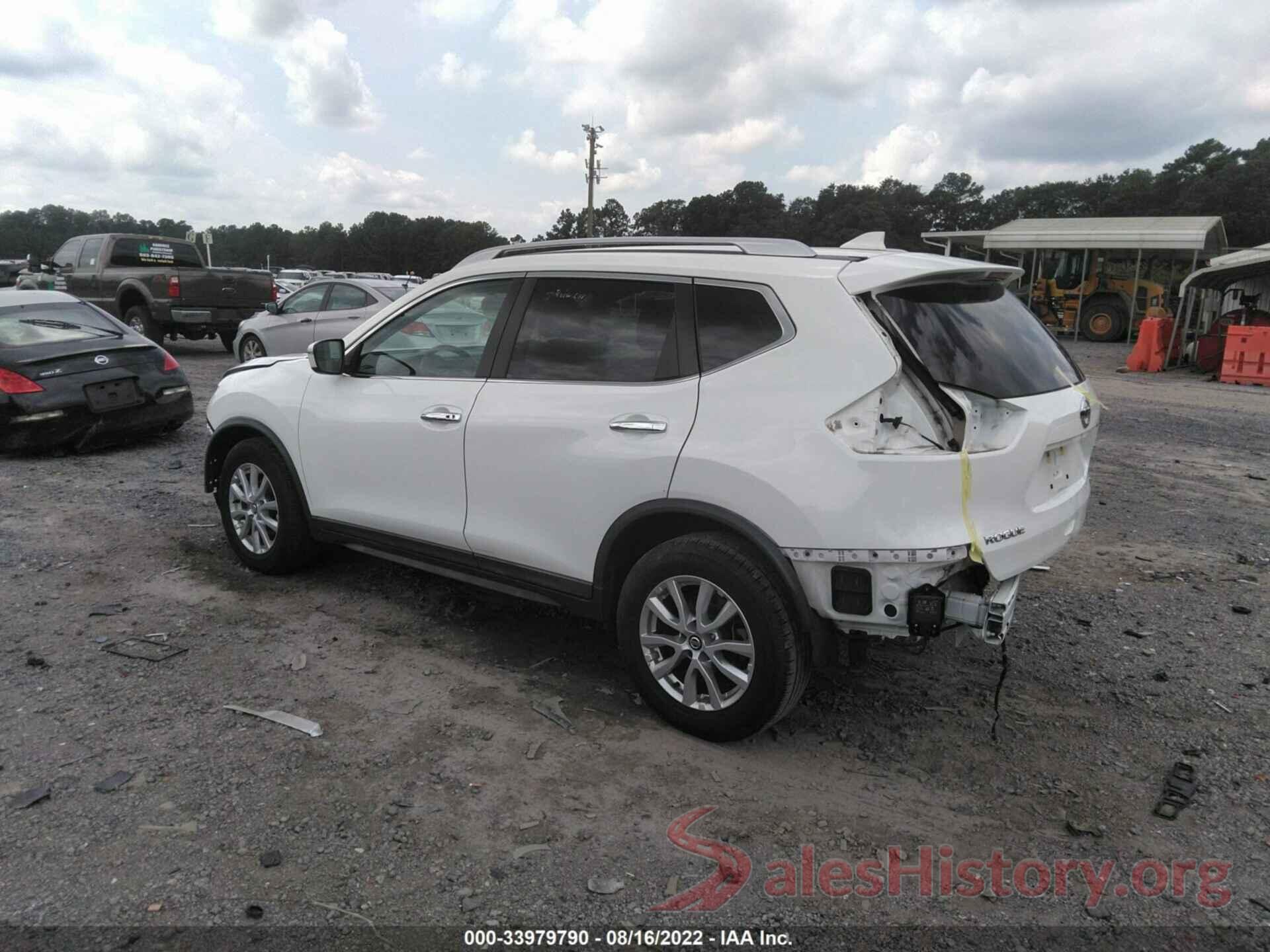 KNMAT2MT7JP588404 2018 NISSAN ROGUE