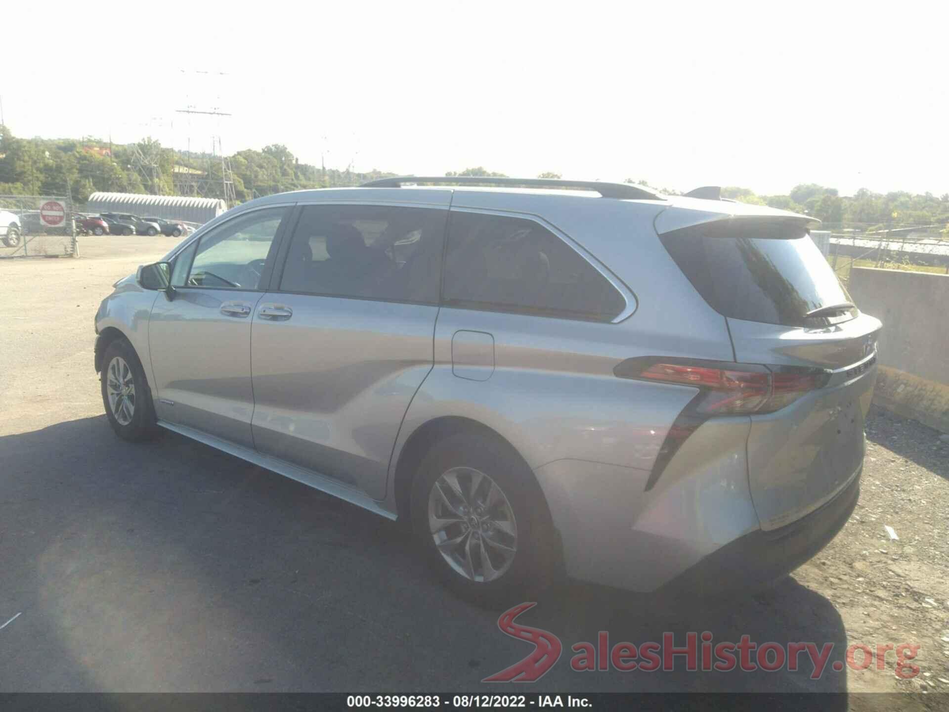 5TDBRKEC5MS056760 2021 TOYOTA SIENNA