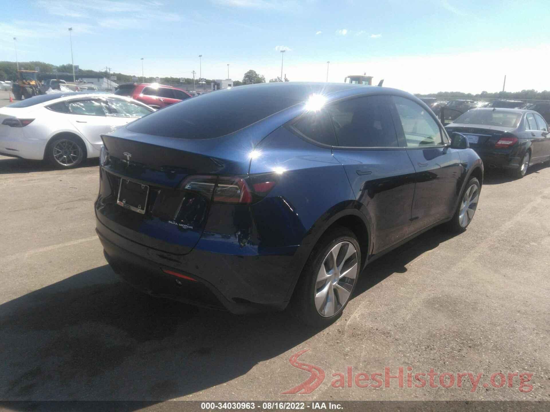 7SAYGDEE8NF427349 2022 TESLA MODEL Y