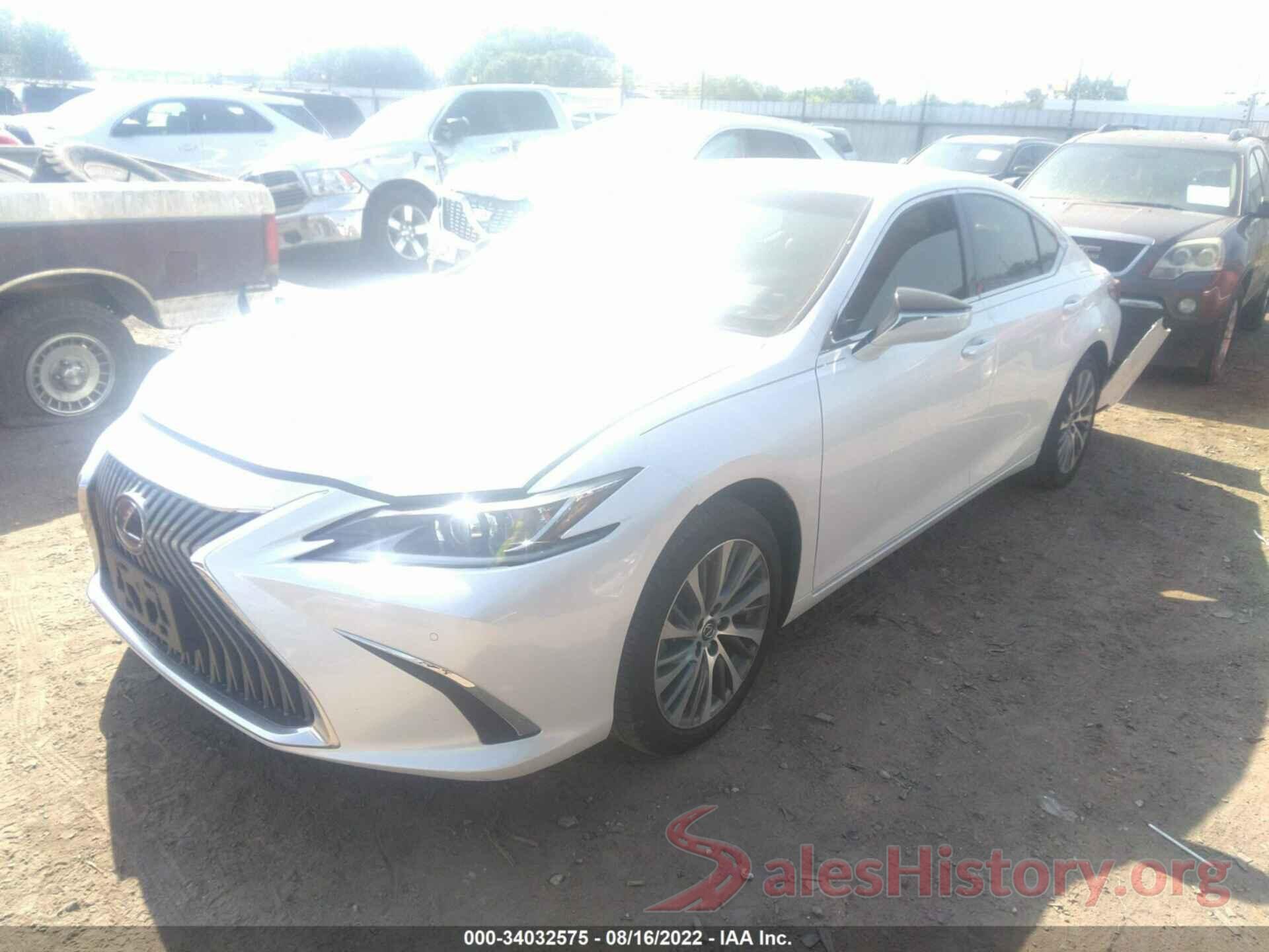 58AD11D10MU001854 2021 LEXUS ES