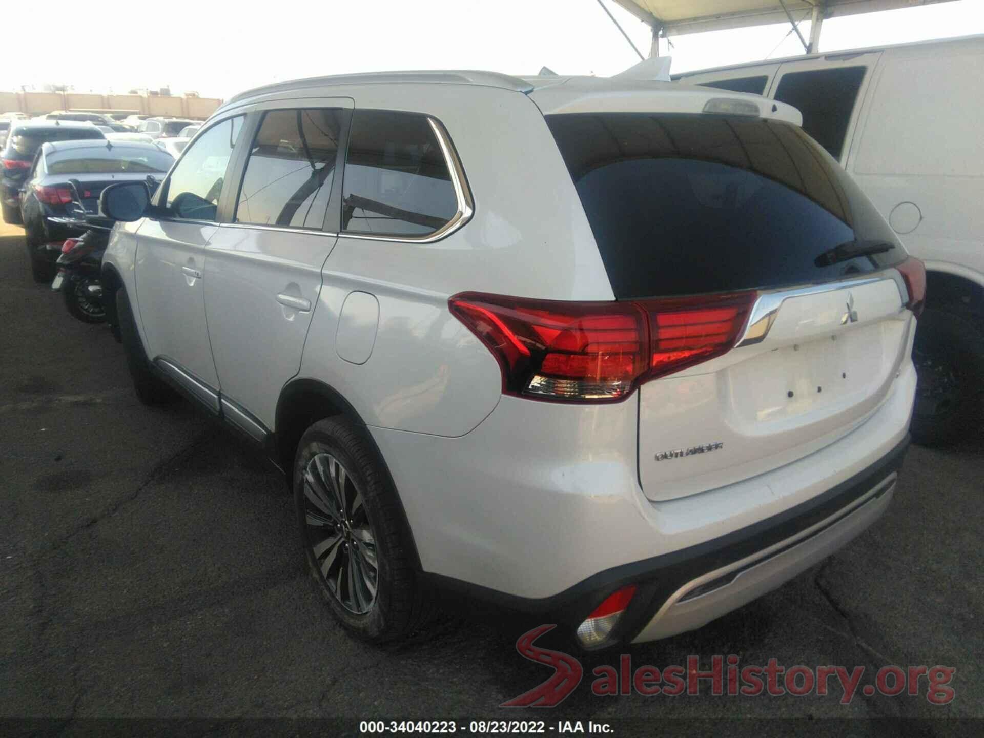 JA4AZ3A38LZ020043 2020 MITSUBISHI OUTLANDER