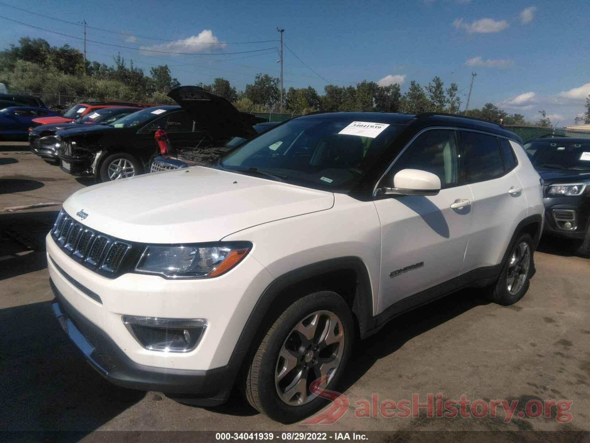 3C4NJDCB8JT258990 2018 JEEP COMPASS