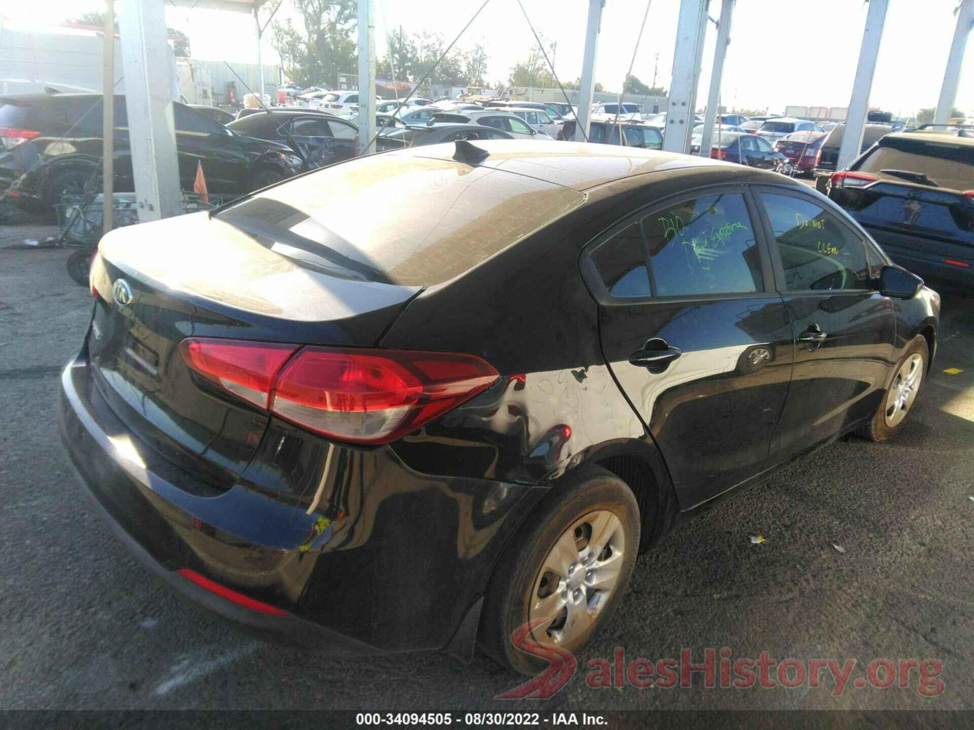 3KPFK4A7XHE045165 2017 KIA FORTE