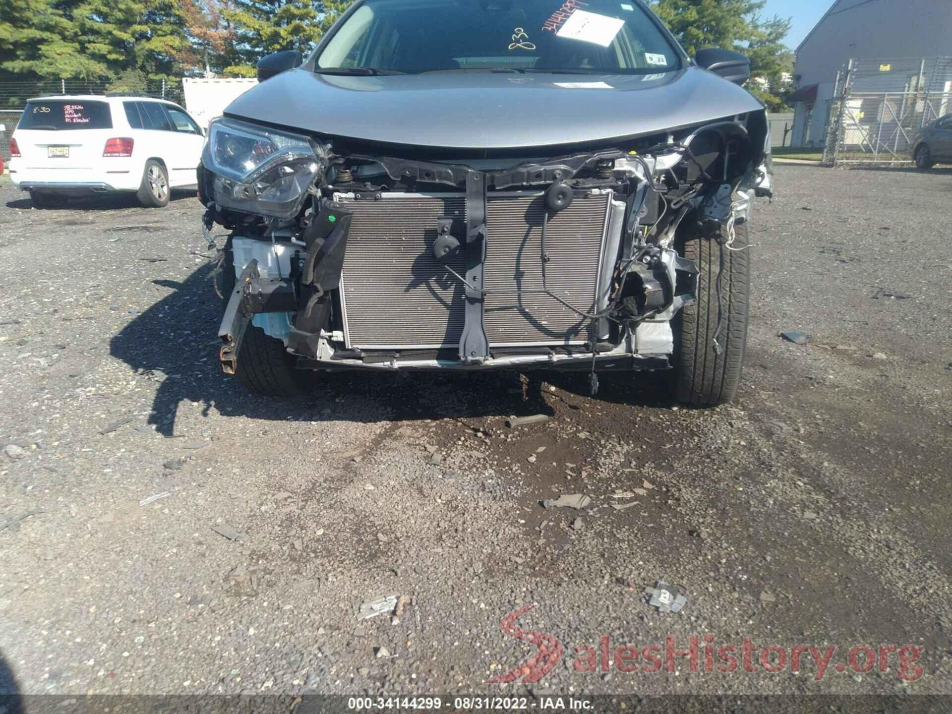 JTMBFREV4JD252215 2018 TOYOTA RAV4