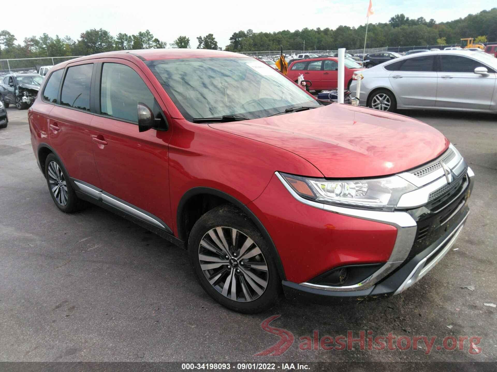 JA4AD2A3XKZ053679 2019 MITSUBISHI OUTLANDER