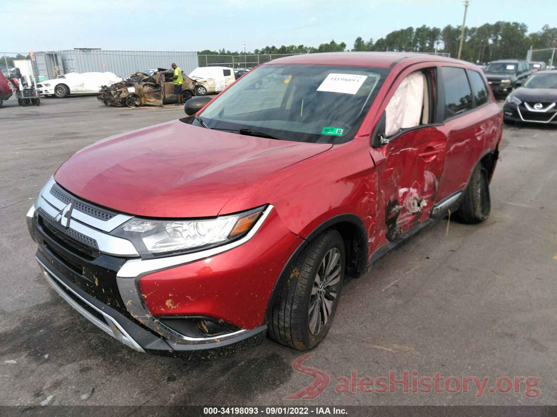 JA4AD2A3XKZ053679 2019 MITSUBISHI OUTLANDER