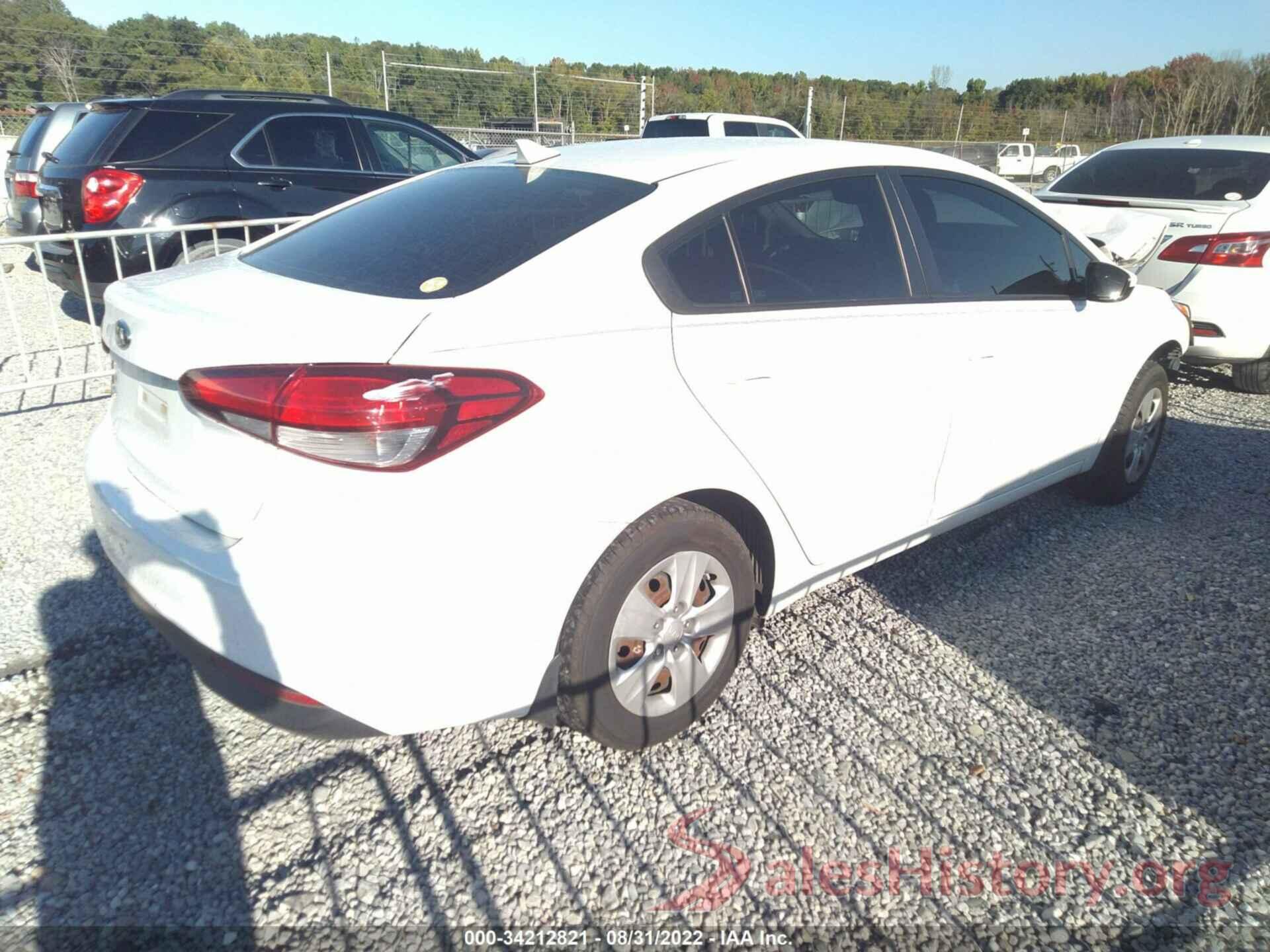 3KPFK4A7XHE029189 2017 KIA FORTE