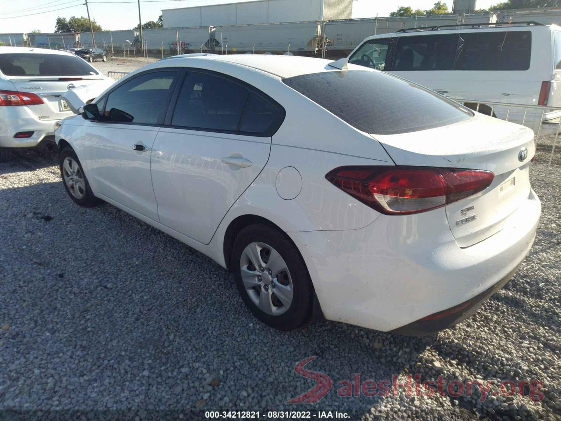 3KPFK4A7XHE029189 2017 KIA FORTE