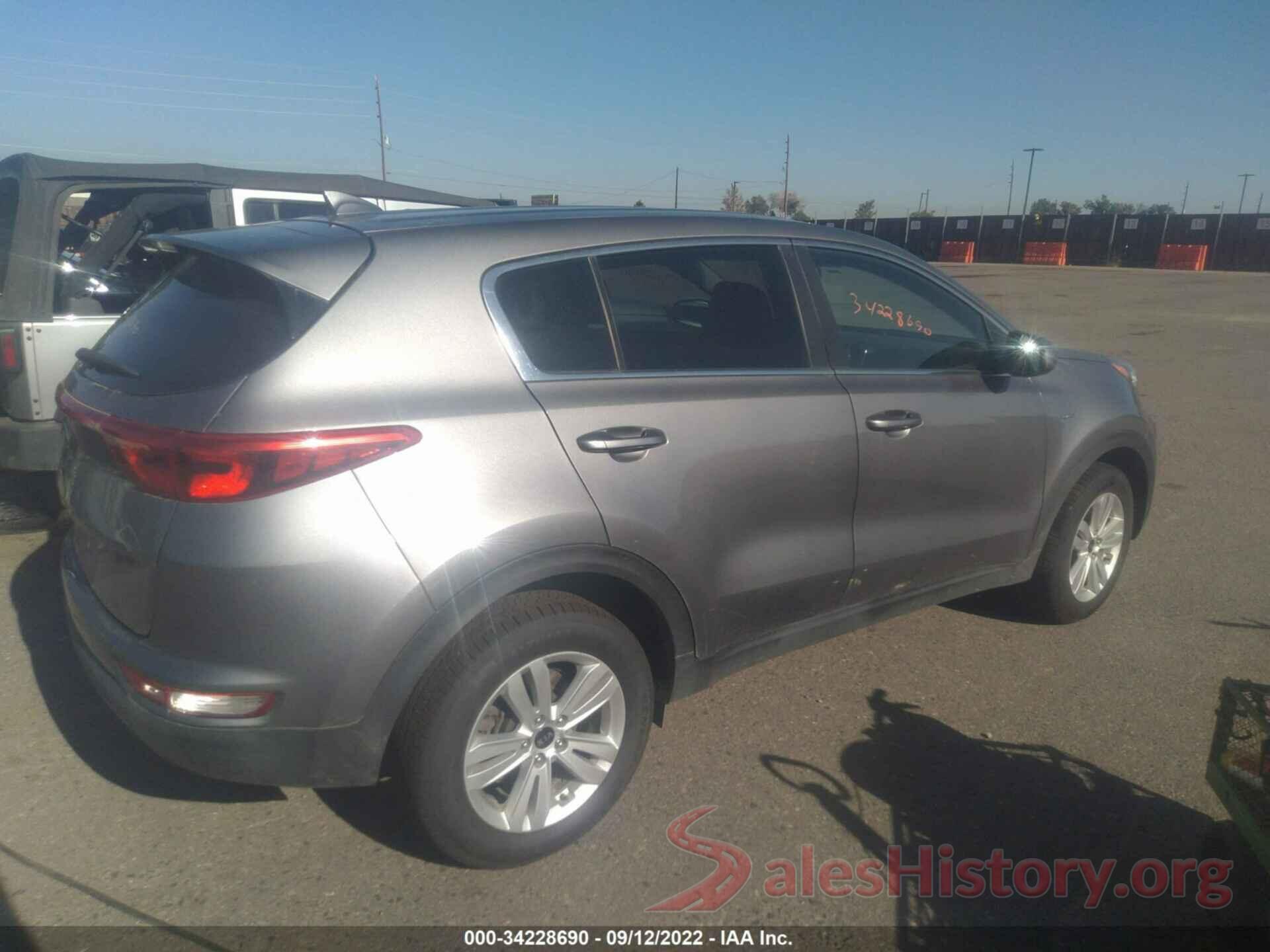 KNDPMCACXJ7444735 2018 KIA SPORTAGE