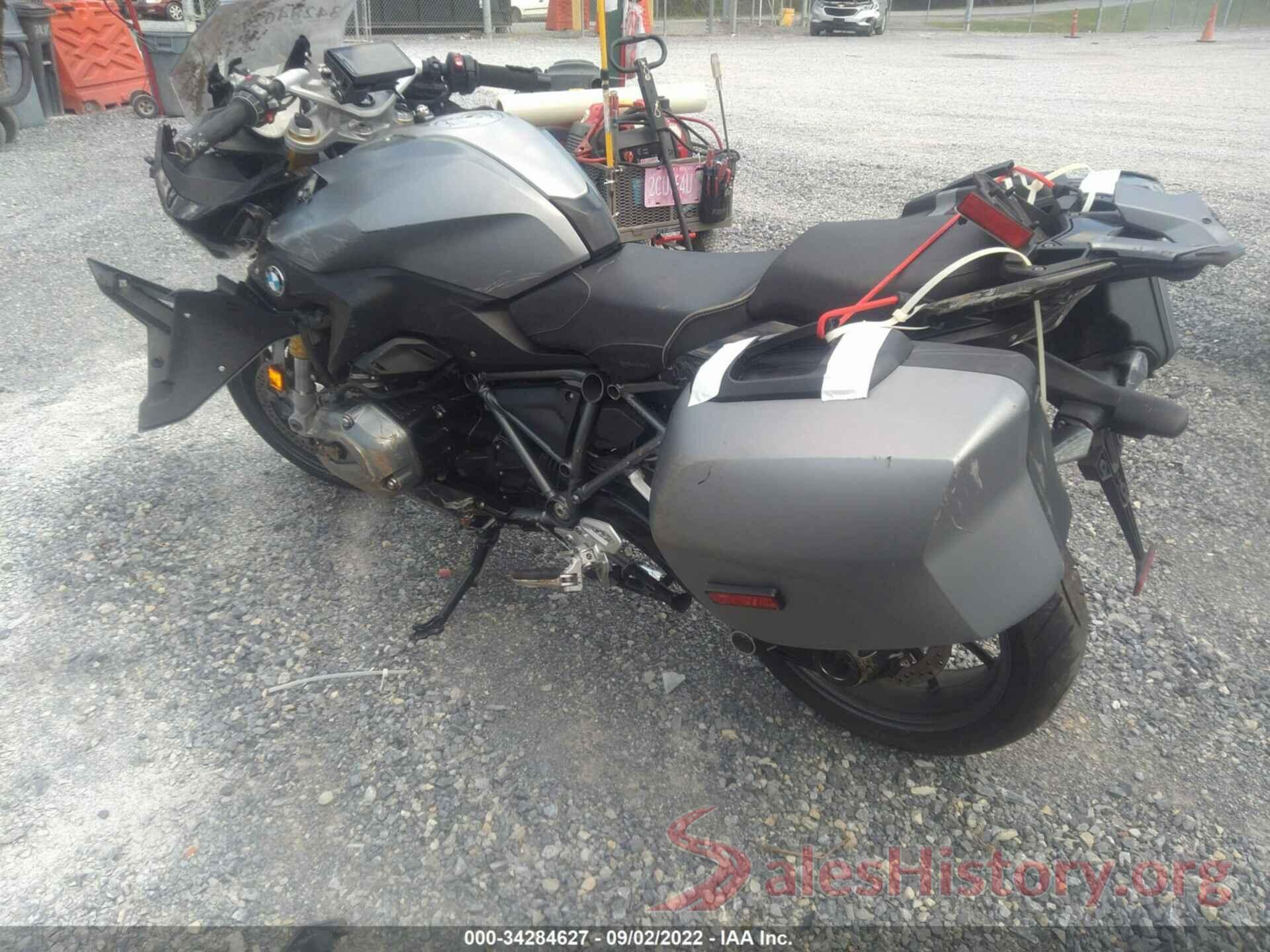 WB10A1502GZ379050 2016 BMW R1200