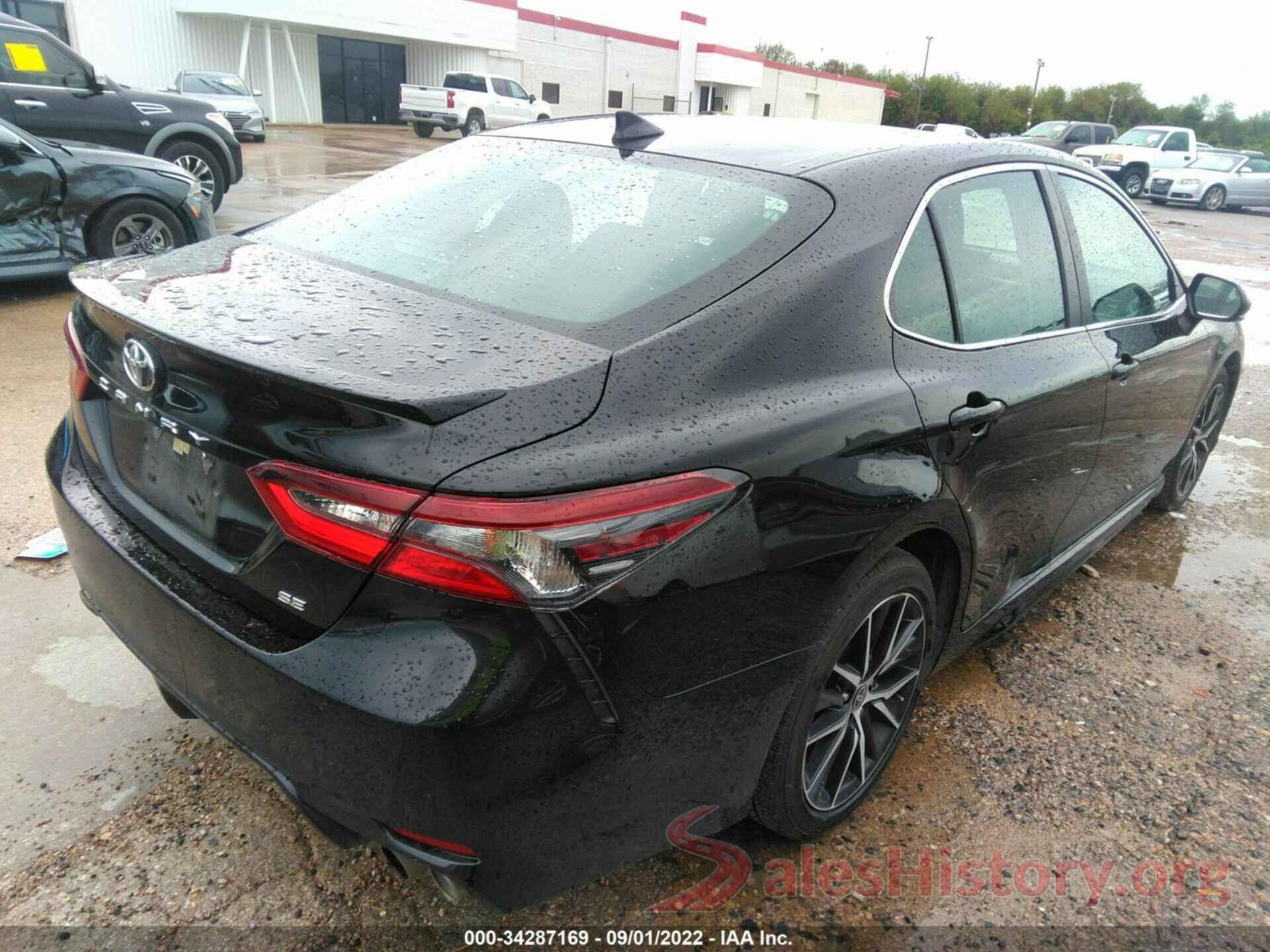 4T1G11AK5MU467796 2021 TOYOTA CAMRY