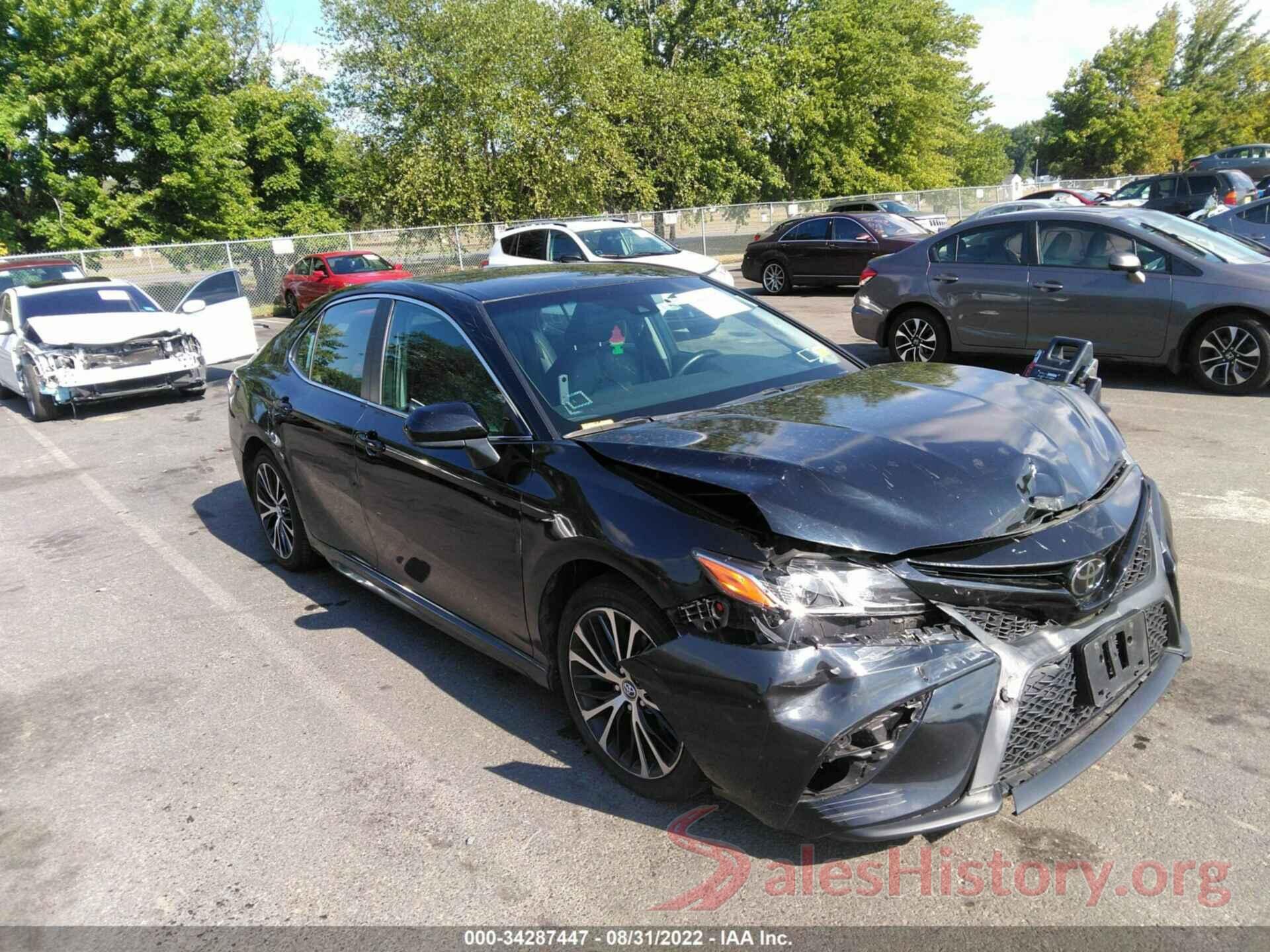 4T1B11HK2JU503651 2018 TOYOTA CAMRY