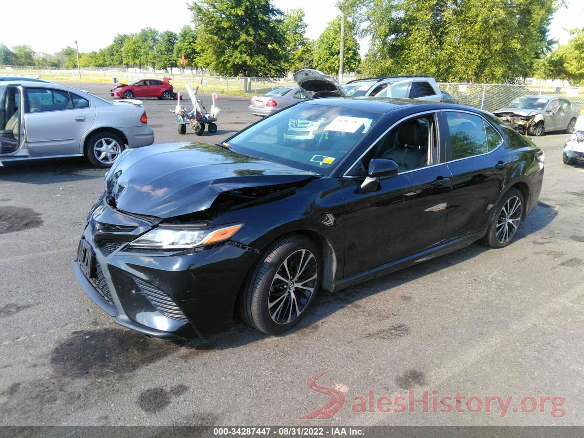 4T1B11HK2JU503651 2018 TOYOTA CAMRY