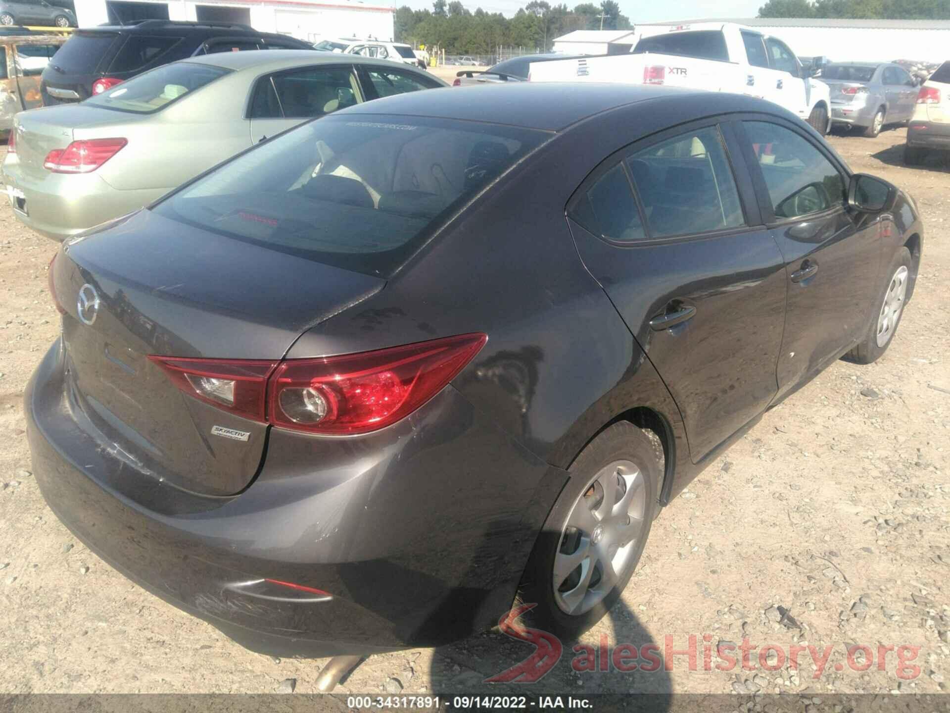 3MZBN1U76JM217426 2018 MAZDA MAZDA3 4-DOOR