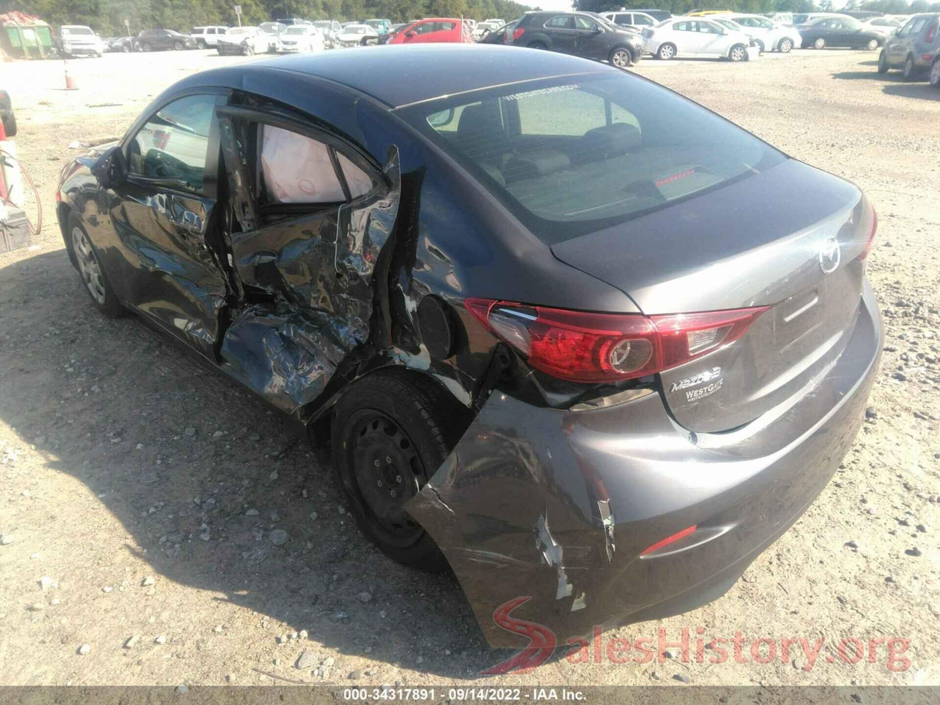 3MZBN1U76JM217426 2018 MAZDA MAZDA3 4-DOOR