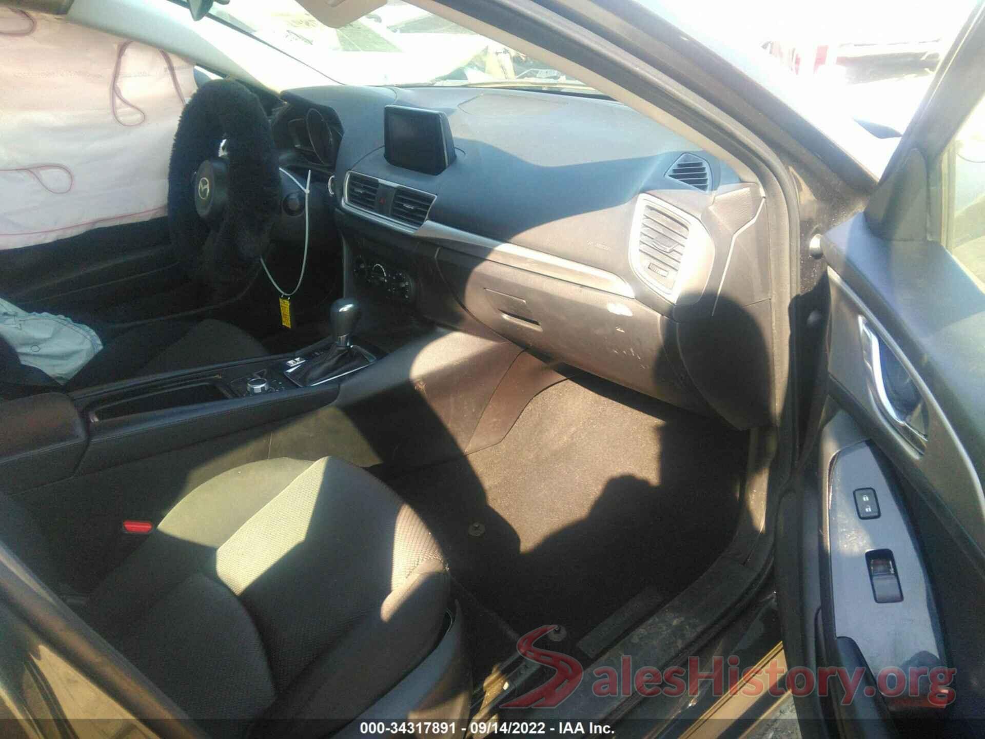 3MZBN1U76JM217426 2018 MAZDA MAZDA3 4-DOOR