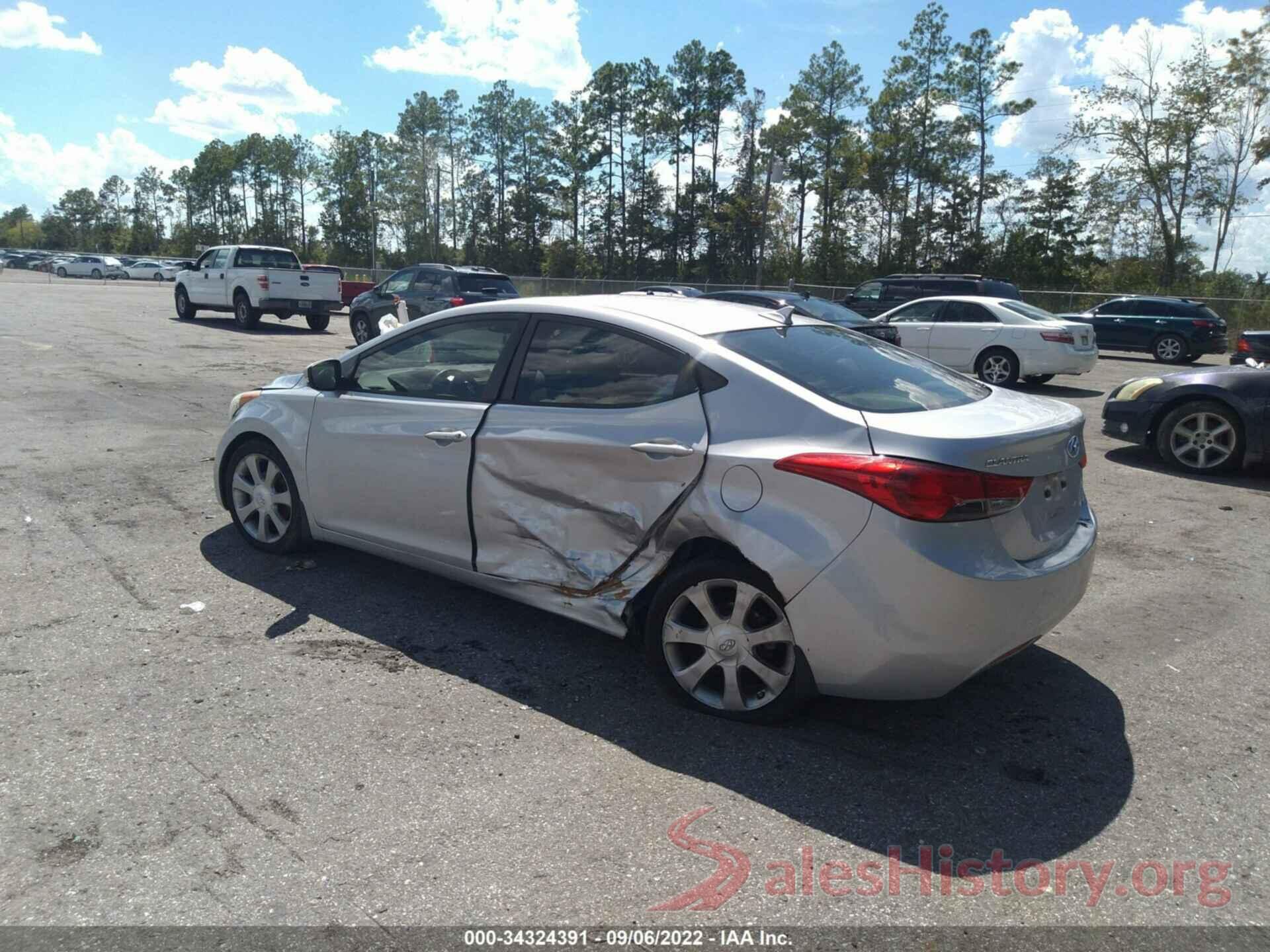 5NPDH4AEXDH300410 2013 HYUNDAI ELANTRA