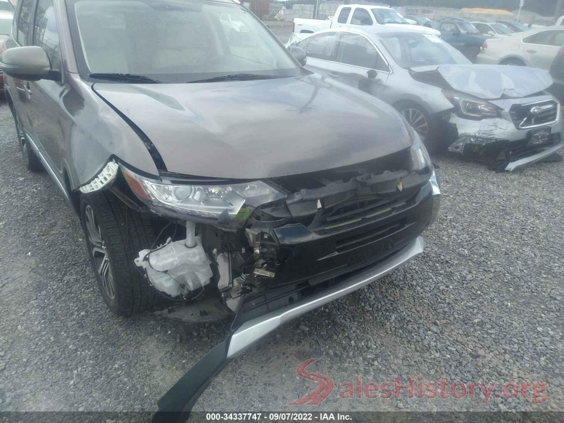 JA4AZ3A3XJZ071587 2018 MITSUBISHI OUTLANDER