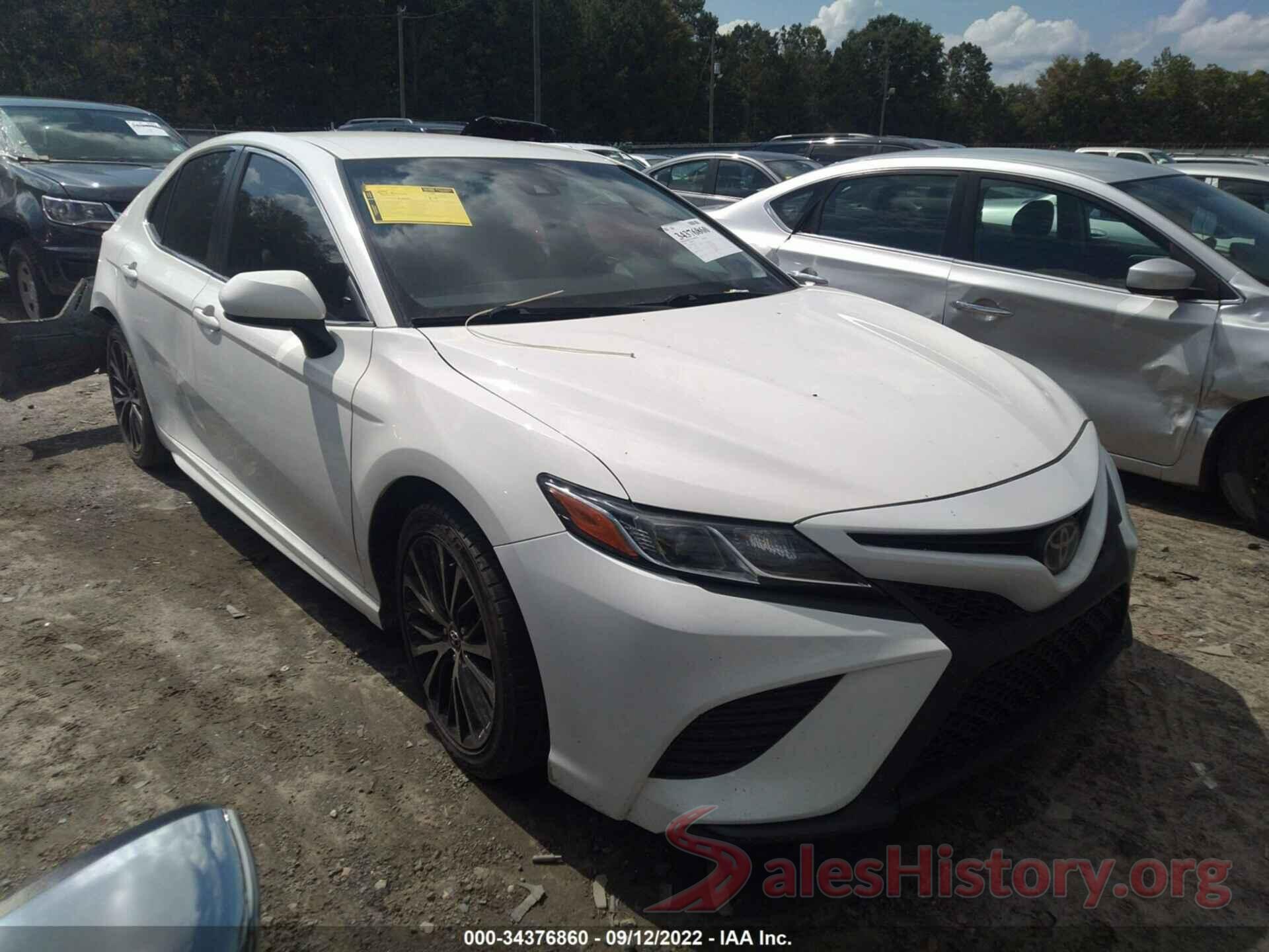 JTNB11HK8J3003239 2018 TOYOTA CAMRY