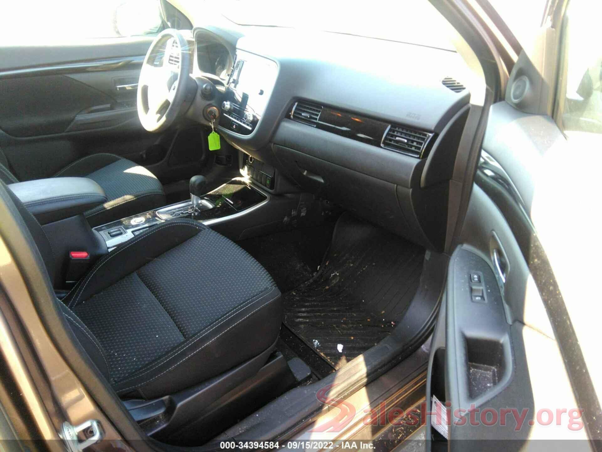 JA4AZ3A33LZ044928 2020 MITSUBISHI OUTLANDER