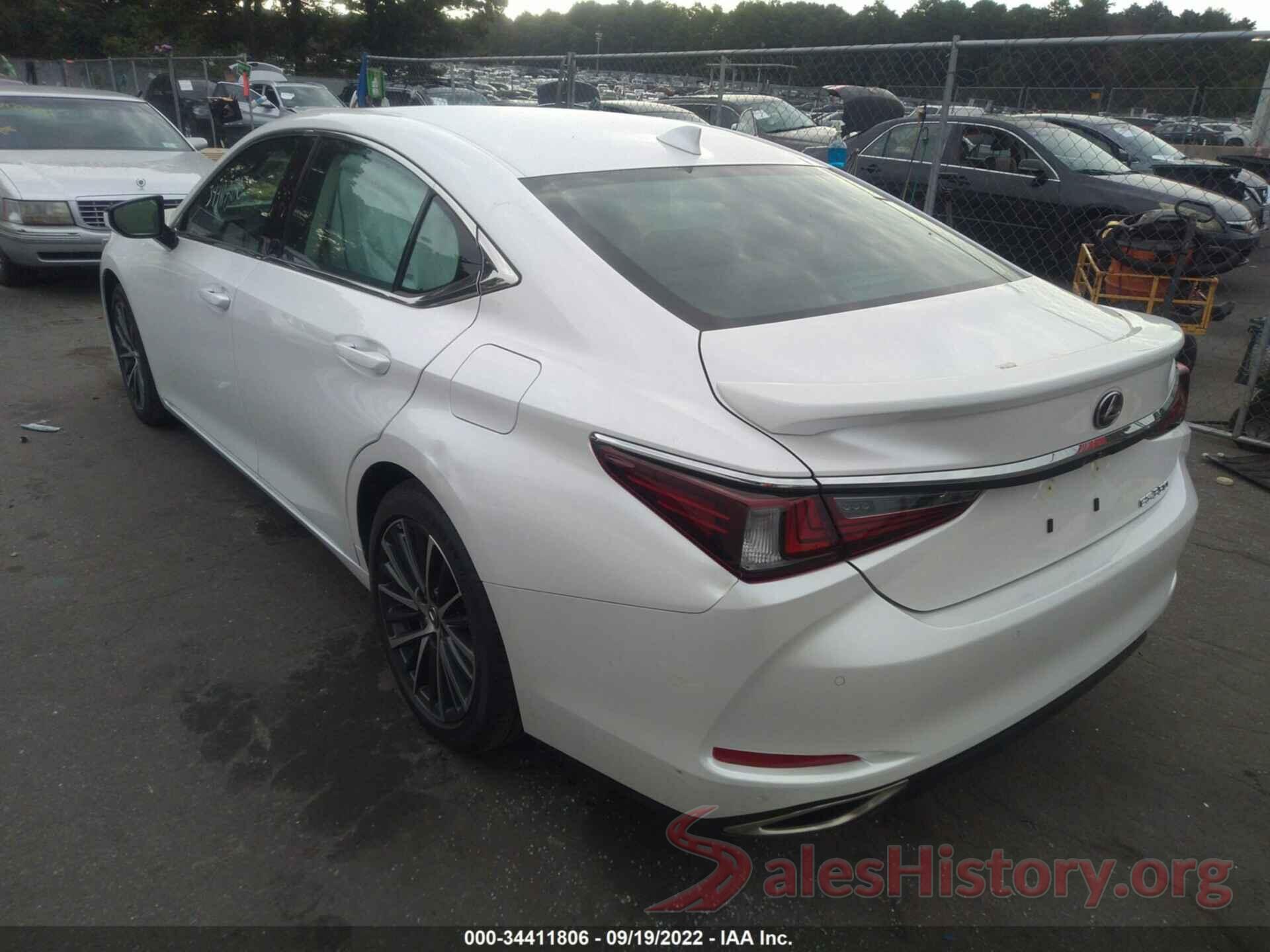 58ADZ1B11NU131431 2022 LEXUS ES